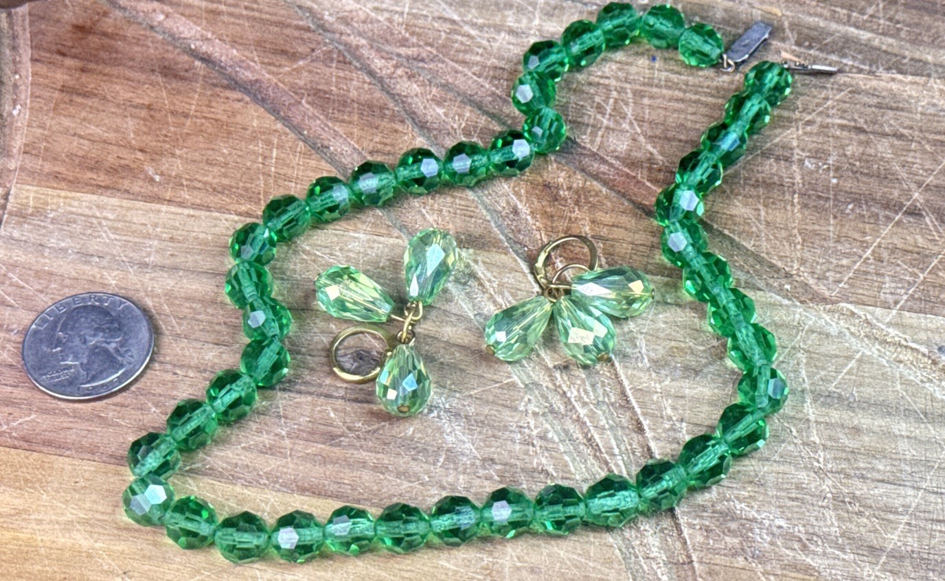 Emerald City Green Crystal Glass Choker Necklace 835 Silver Clasp w/Earrings Set