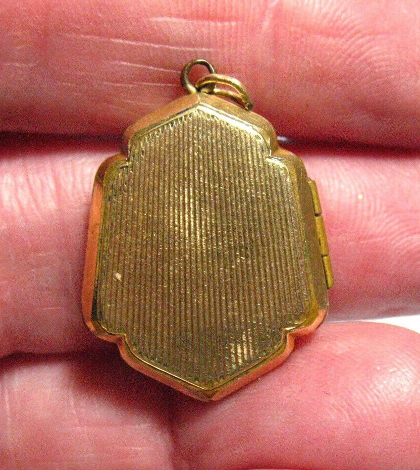 GOLD FILLED BLACK ENAMEL SHIELD SHAPED LOCKET 3/4 X 1 INCH 3.4 GRAMS J-527