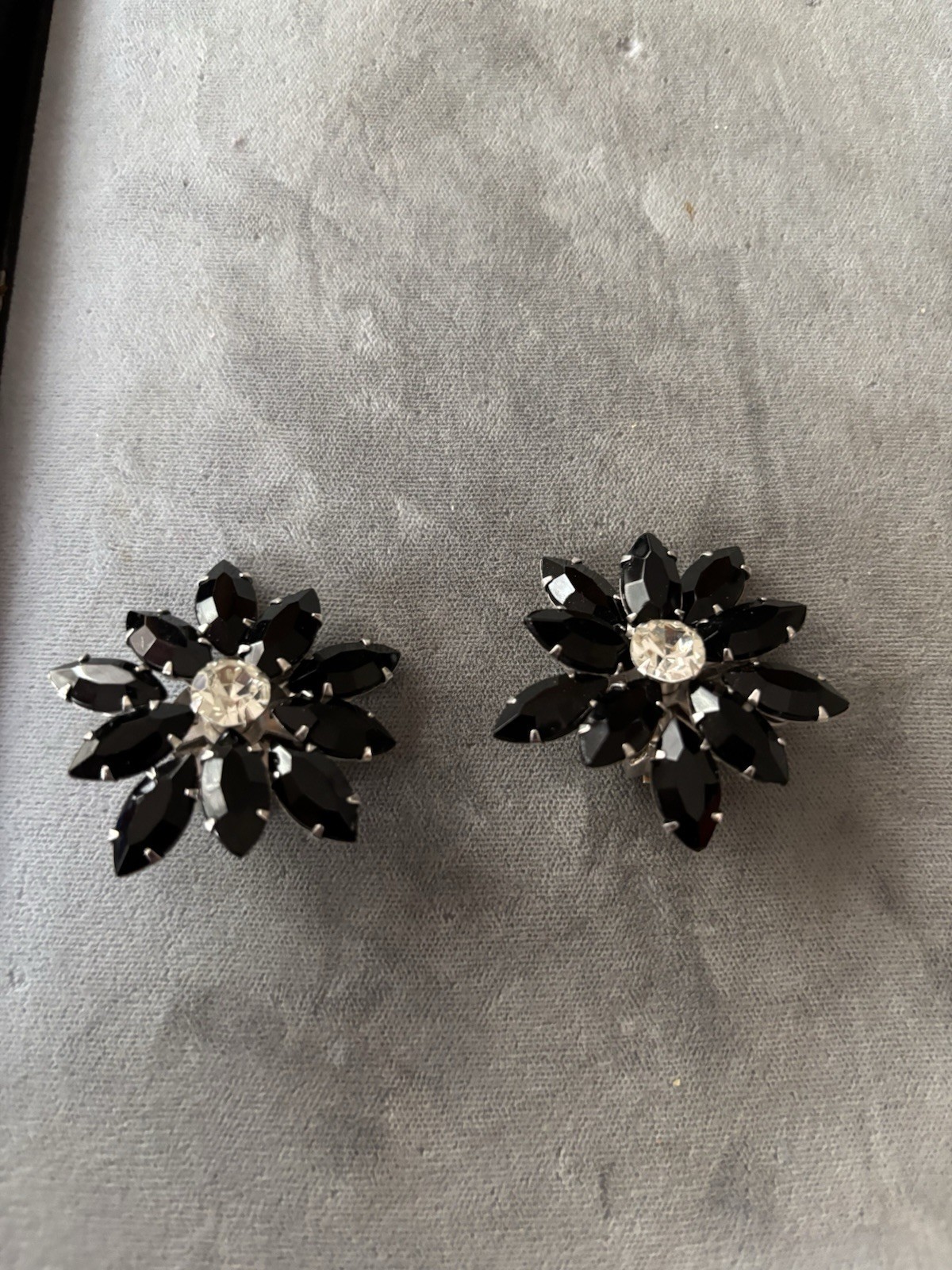 Vintage Black & Clear Rhinestone Flower Silver Tone Clip On Earrings