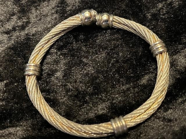 Lot of 4 Vintage Silver Tone Fashion Bracelets: 2 same and 2 different styles