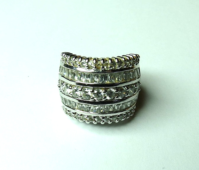 VINTAGE WOMENS W/ STONES 925 STERLING SILVER RP RING SIZE 7 & TOP 18MM WIDE