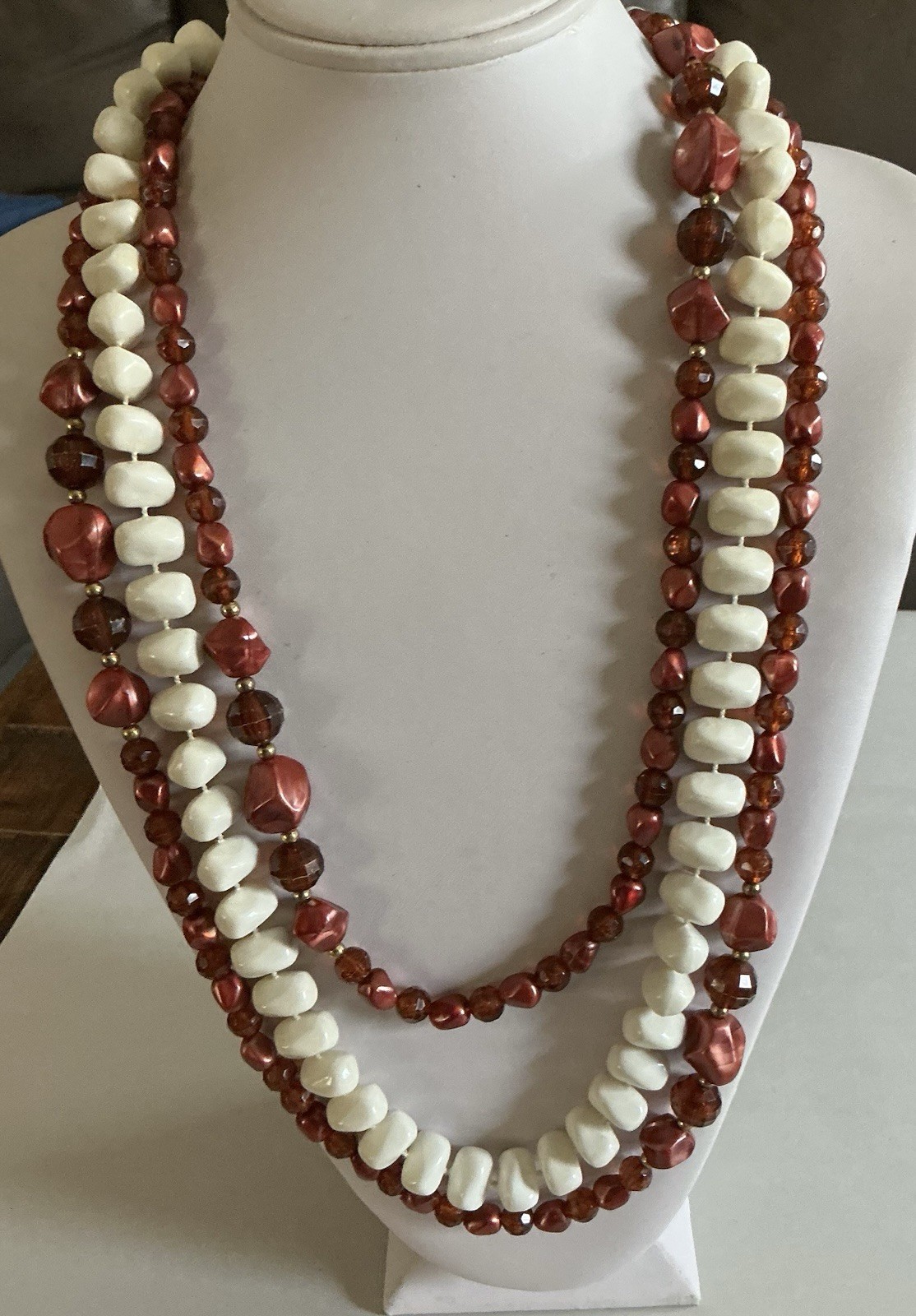 Vintage Beaded Necklace Lot Of 15 Lucite, Acrylic, Glass,Shell, Retro Plastic