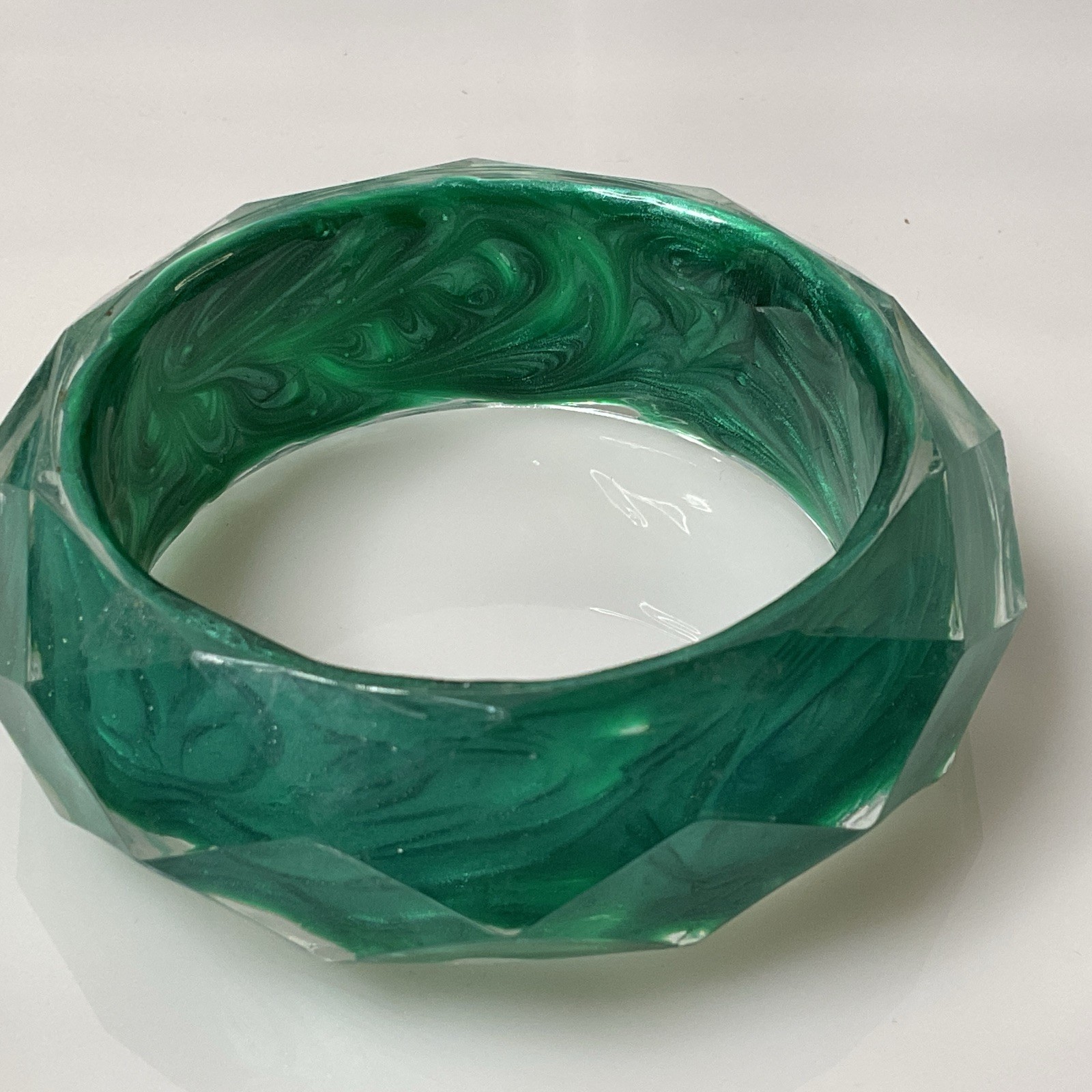 Vintage Acrylic Bangle Bracelet Swirled Green Faceted Molted Plastic Size 8