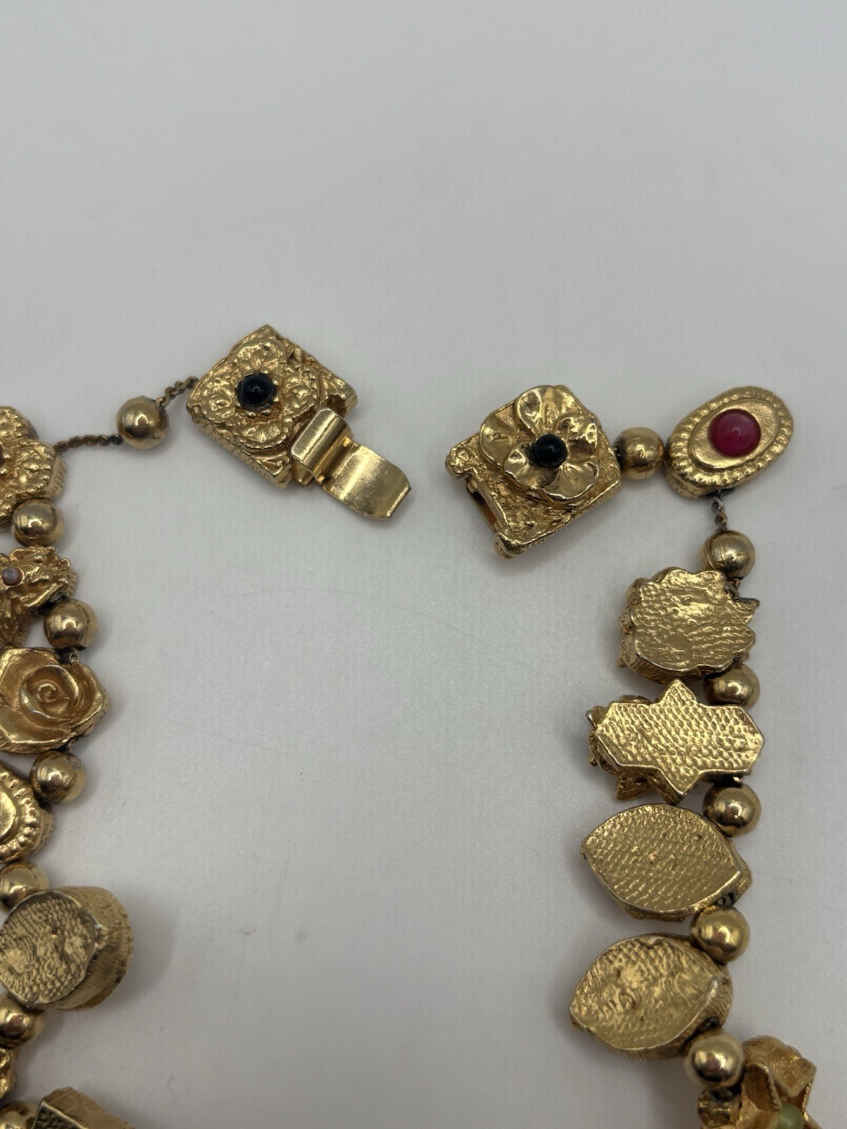 RARE Vintage Unsigned Goldette Victorian Revival Sliding Charm Necklace 16″