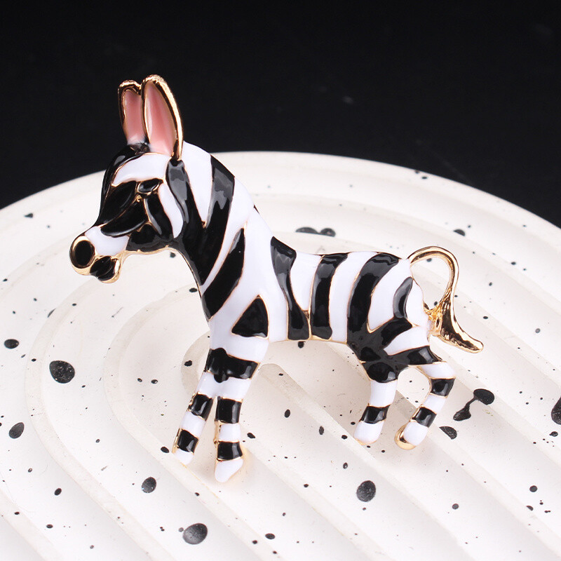 Vintage Creative Personality Dripping Oil Zebra Brooch Women Men Jewelry Gift