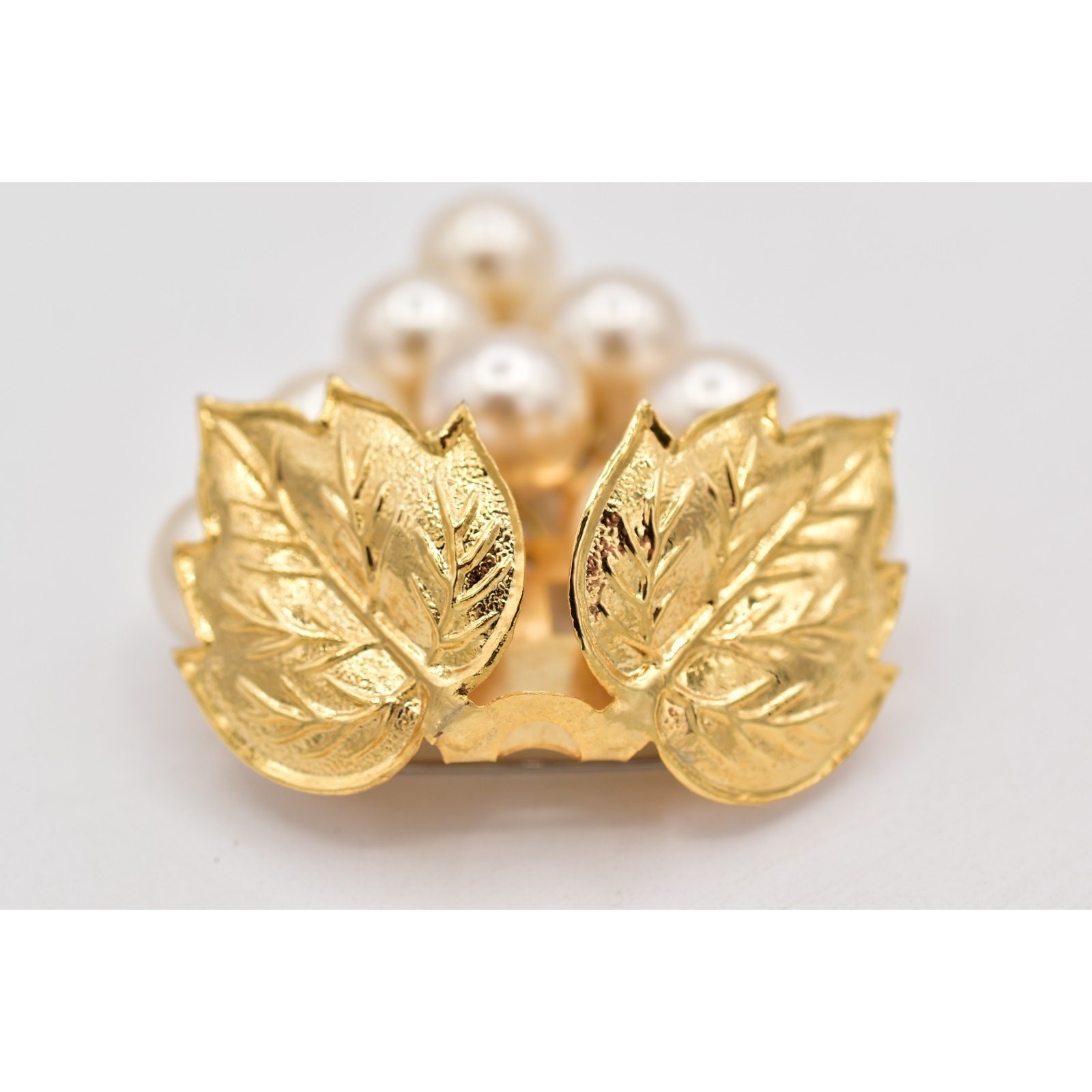 Vintage Grapes Pin Brooch Grapevine Imitation Pearl Gold Leaf Chunky 1990s BinAJ