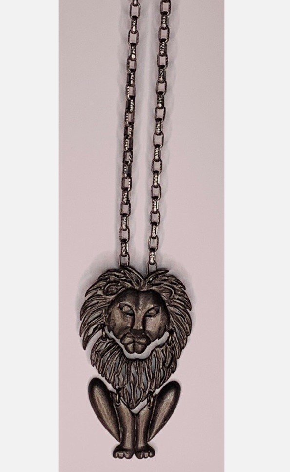 VTG Lion Silver Tone Pendant W/ 20″ Thick Chain *2 Articulated Crouched Wild