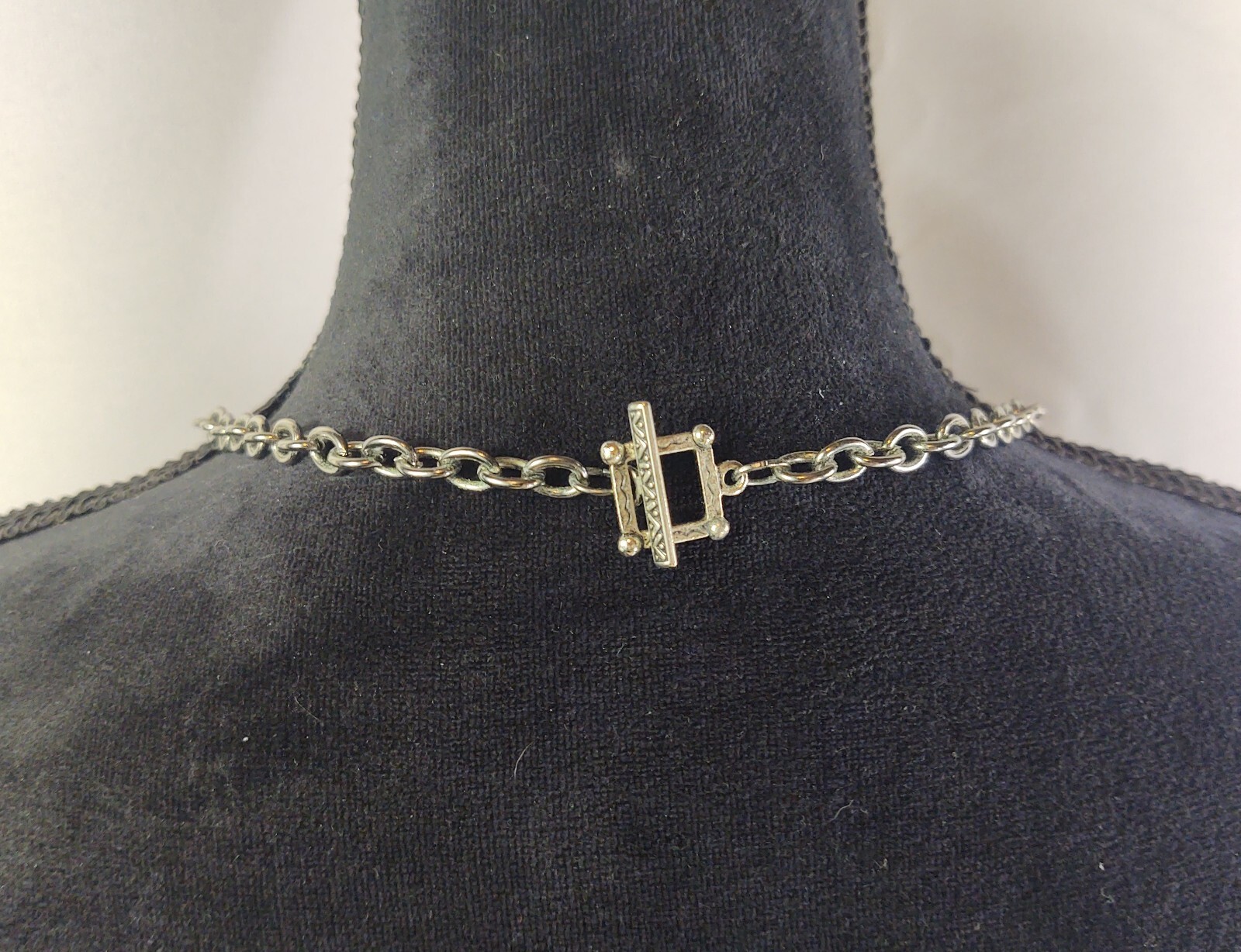 Vintage Beaded Necklace Silver Tone Purple Beads Crystals Toggle Closure Jewelry