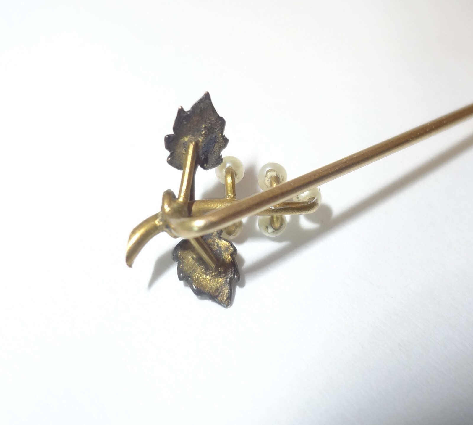 Antique 10K Yellow & Green Gold Bunch of Grapes Stick Pin