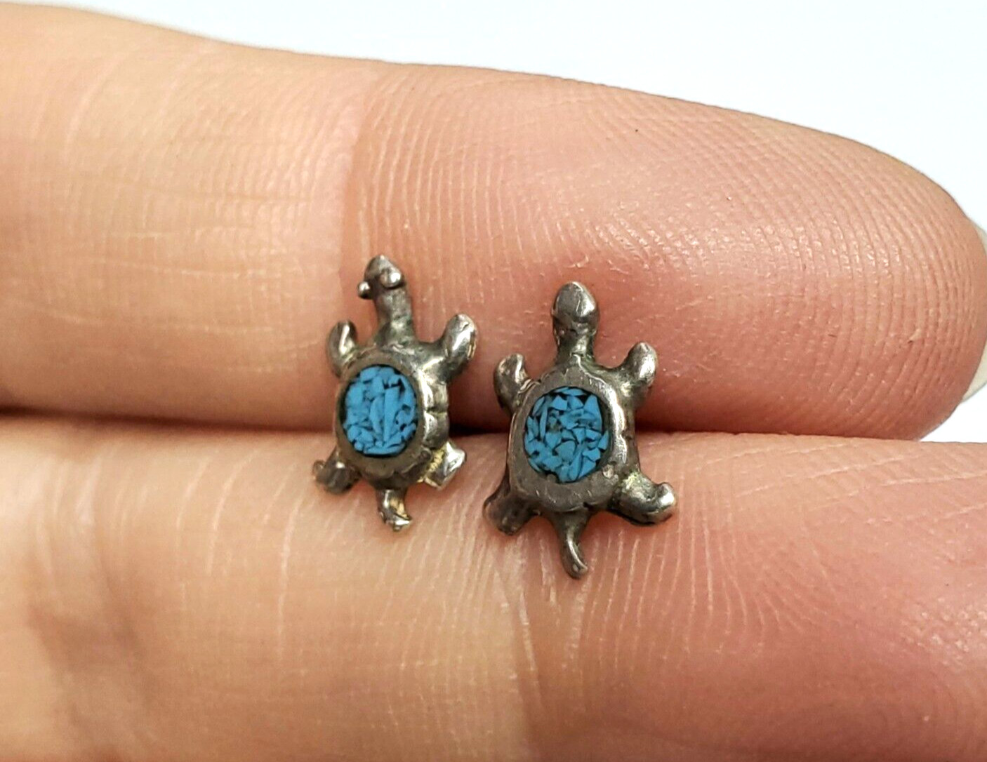 Vintage Sterling Silver Turquoise Chip Inlay Sea Turtle Stud Post Earrings