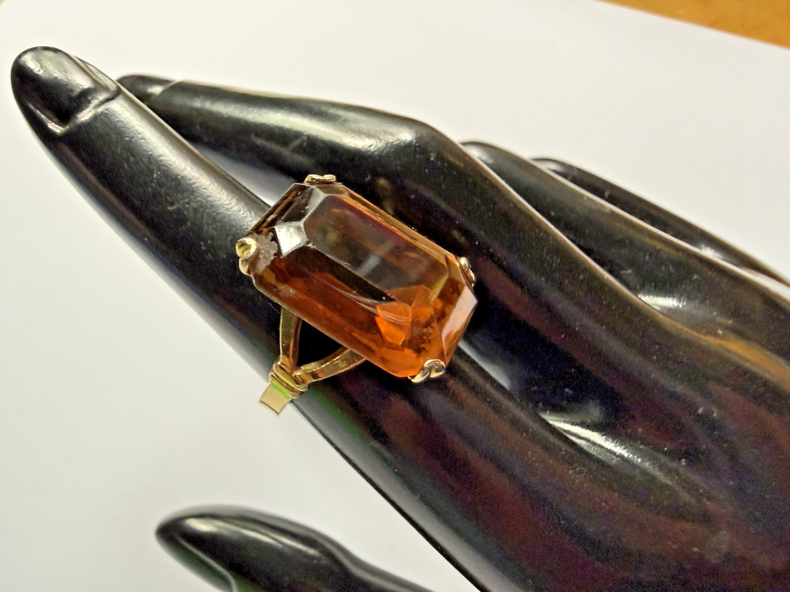 Vintage Signed Avon 1978 Smoky Lustre Large Rectangle Topaz Glass Ring Size 6