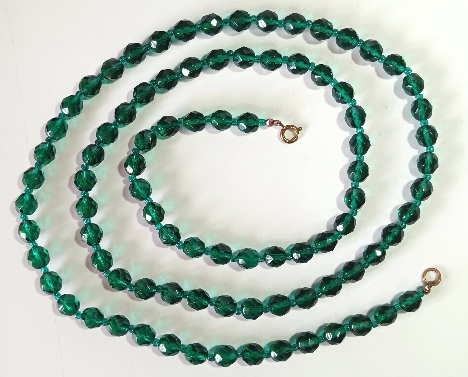 Vtg (Antique?) Emerald-Green Crystal Glass Bead Necklace 35″
