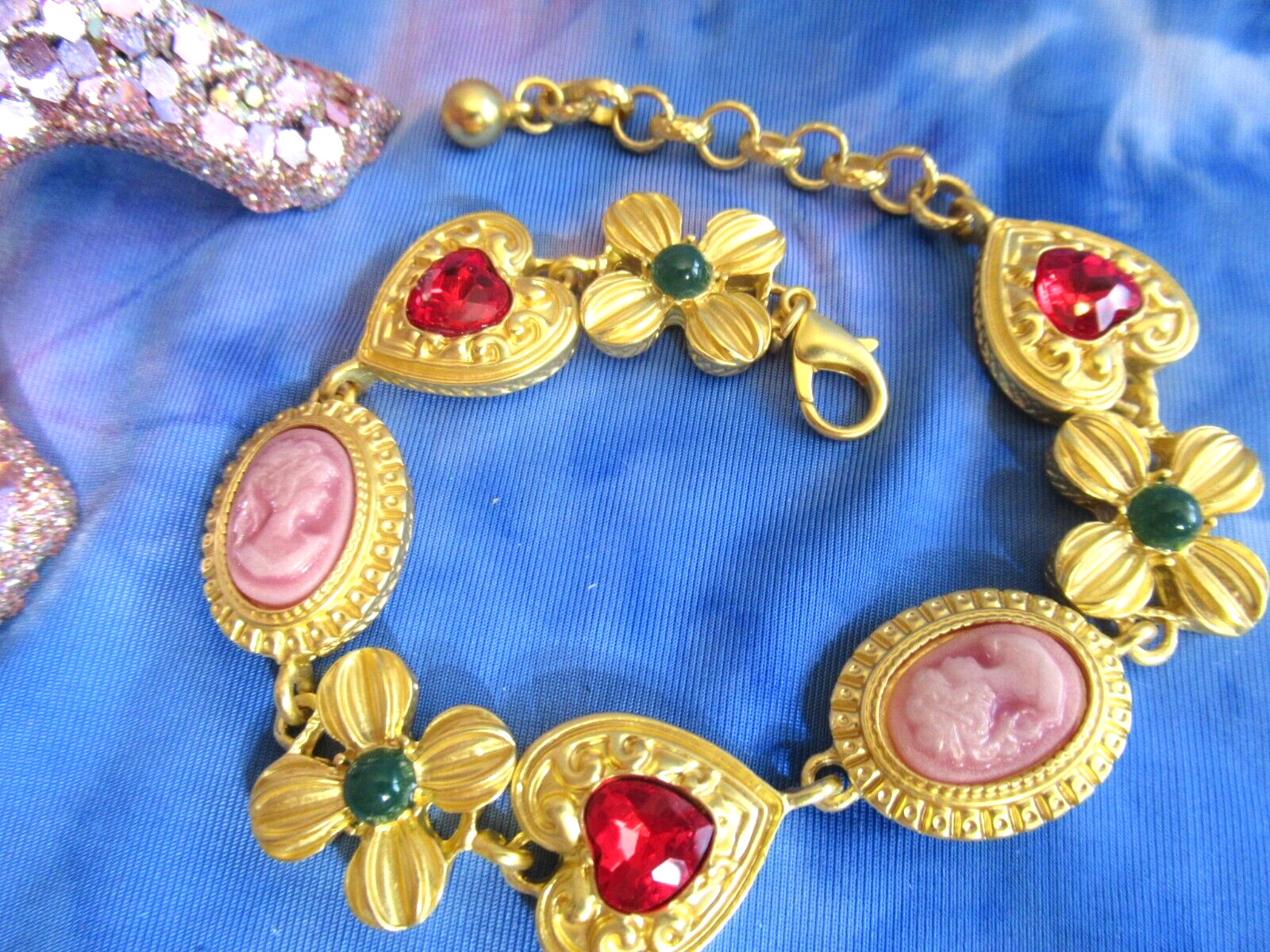Matte Gold Tone Cameo Panel Link Bracelet Rhinestone Hearts Flowers Cabochon NEW