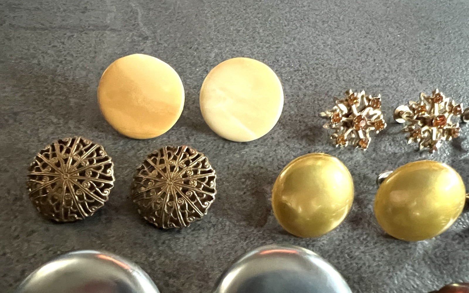 Vintage Costume Jewelry Lot Clip On / Screw Back Earrings 13 Pain