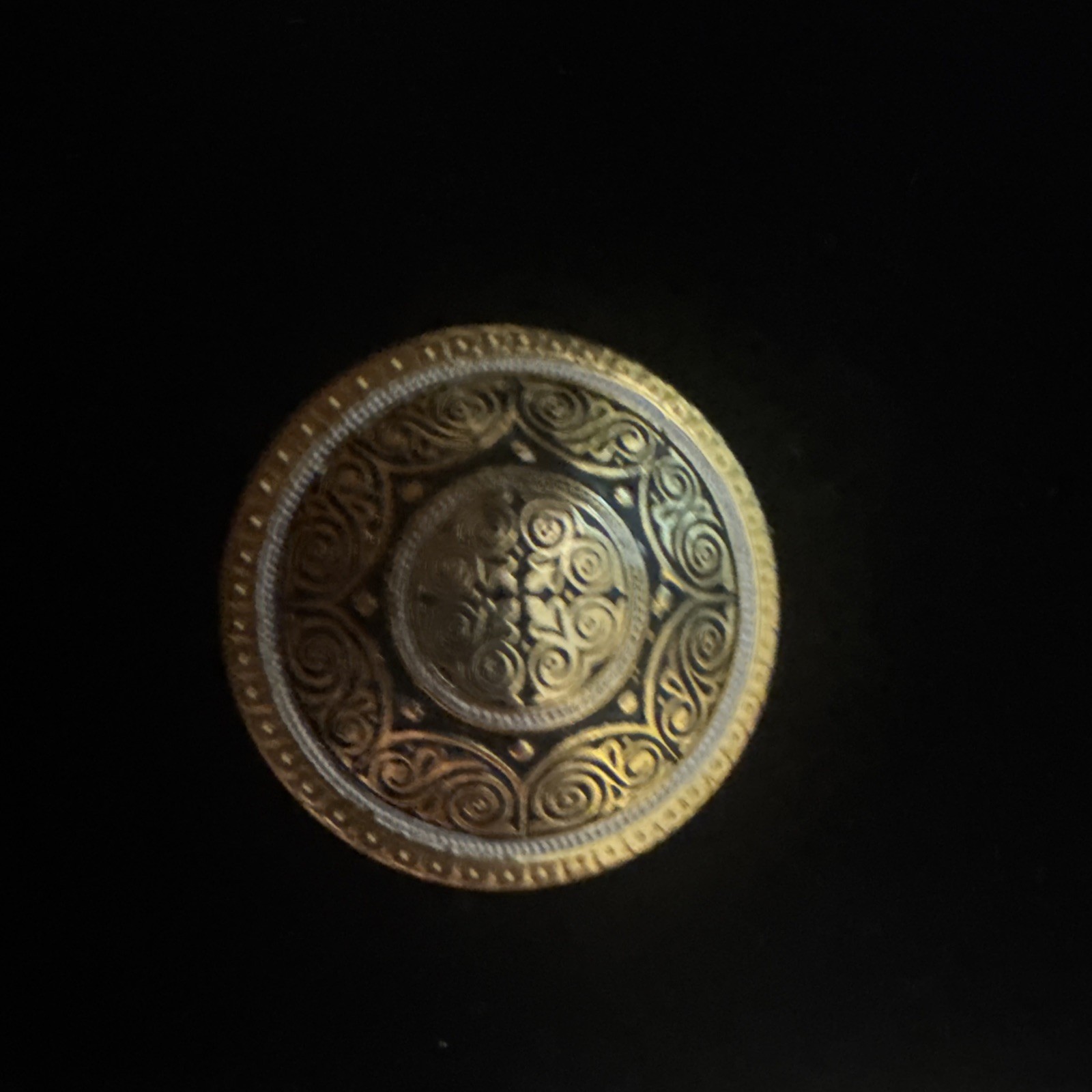 Vintage Damascene Style Domed Round Brooch Black & Gold Tone Pin Made In Spain