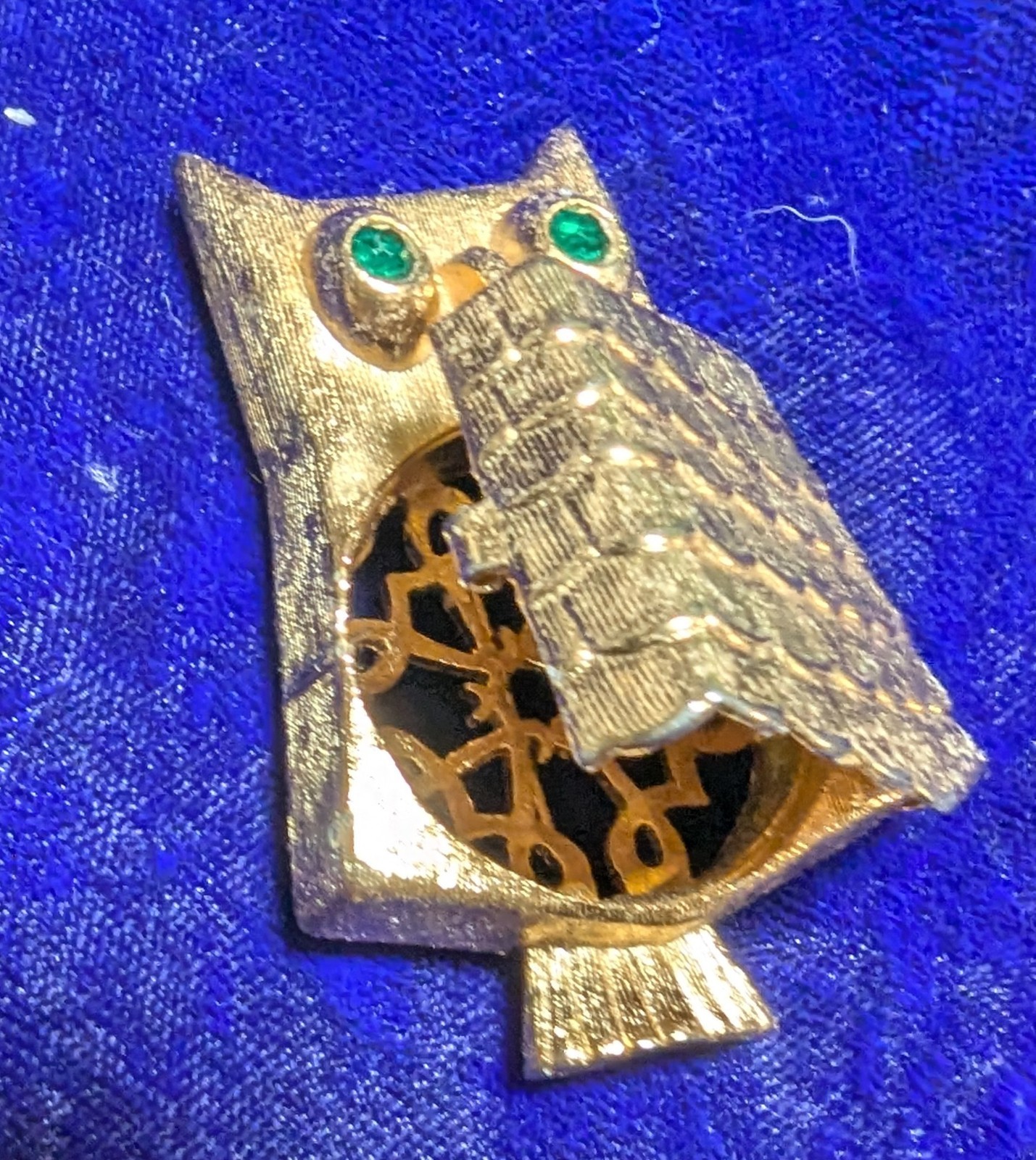 African Wood Giraffe And Bead Hand Made Ceramic Frog Necklaces. Avon Owl Brooch