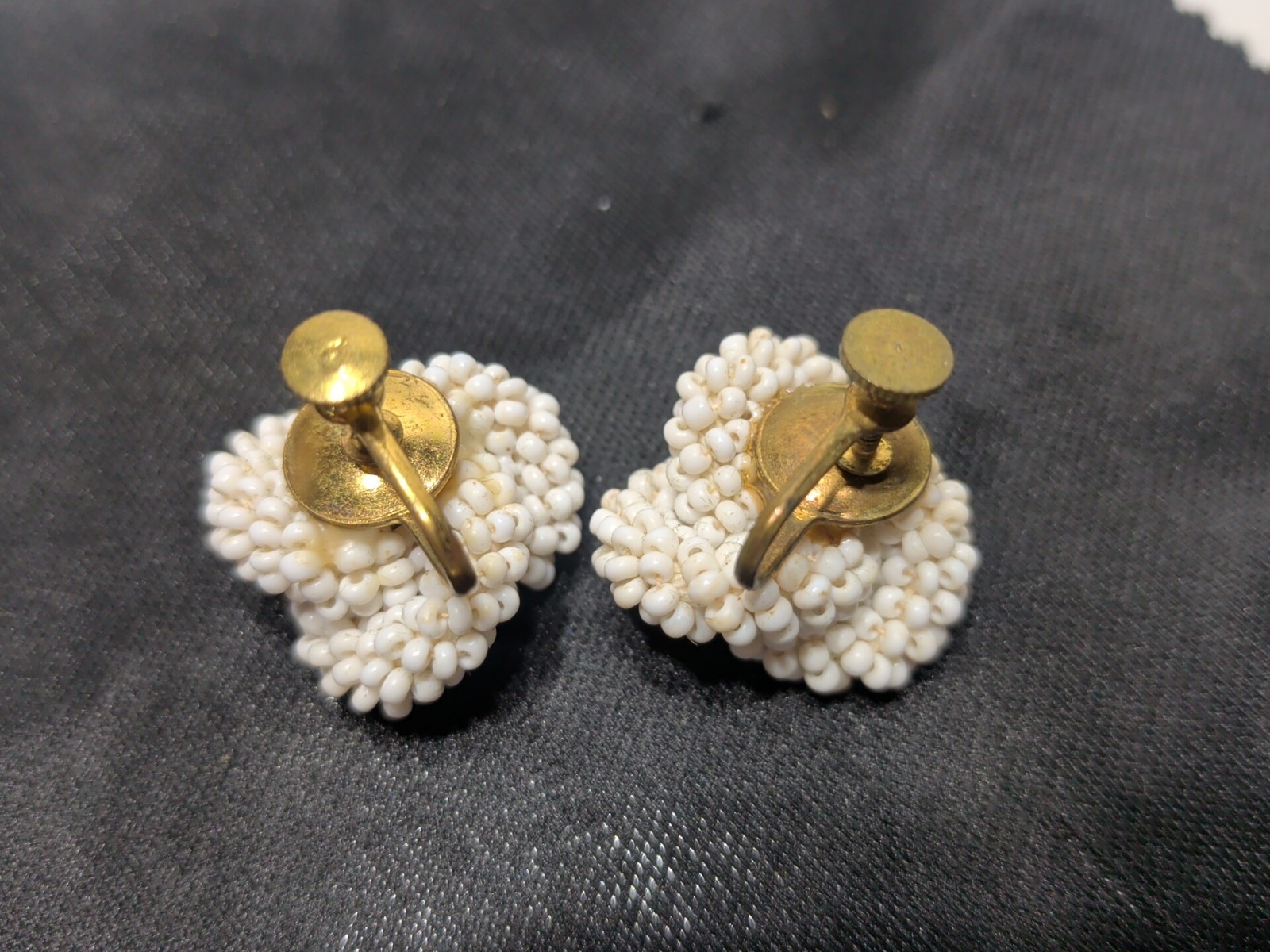✨VINTAGE✨ Mid Century Tiny Beaded Knot Style Screw Back Earrings