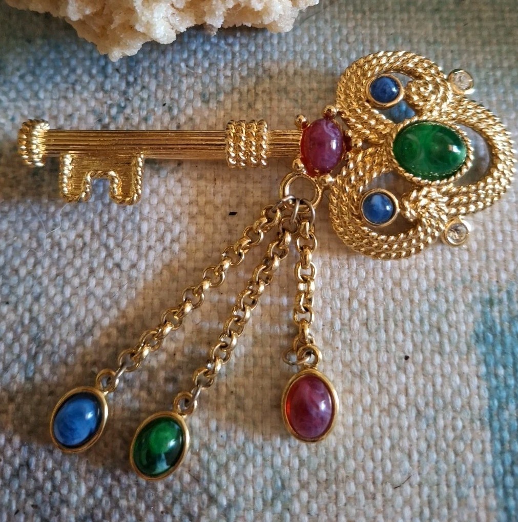 Trifari Jewels of India Key Brooch Green Red Blue Gripoix Cabochon Gold Key Pin