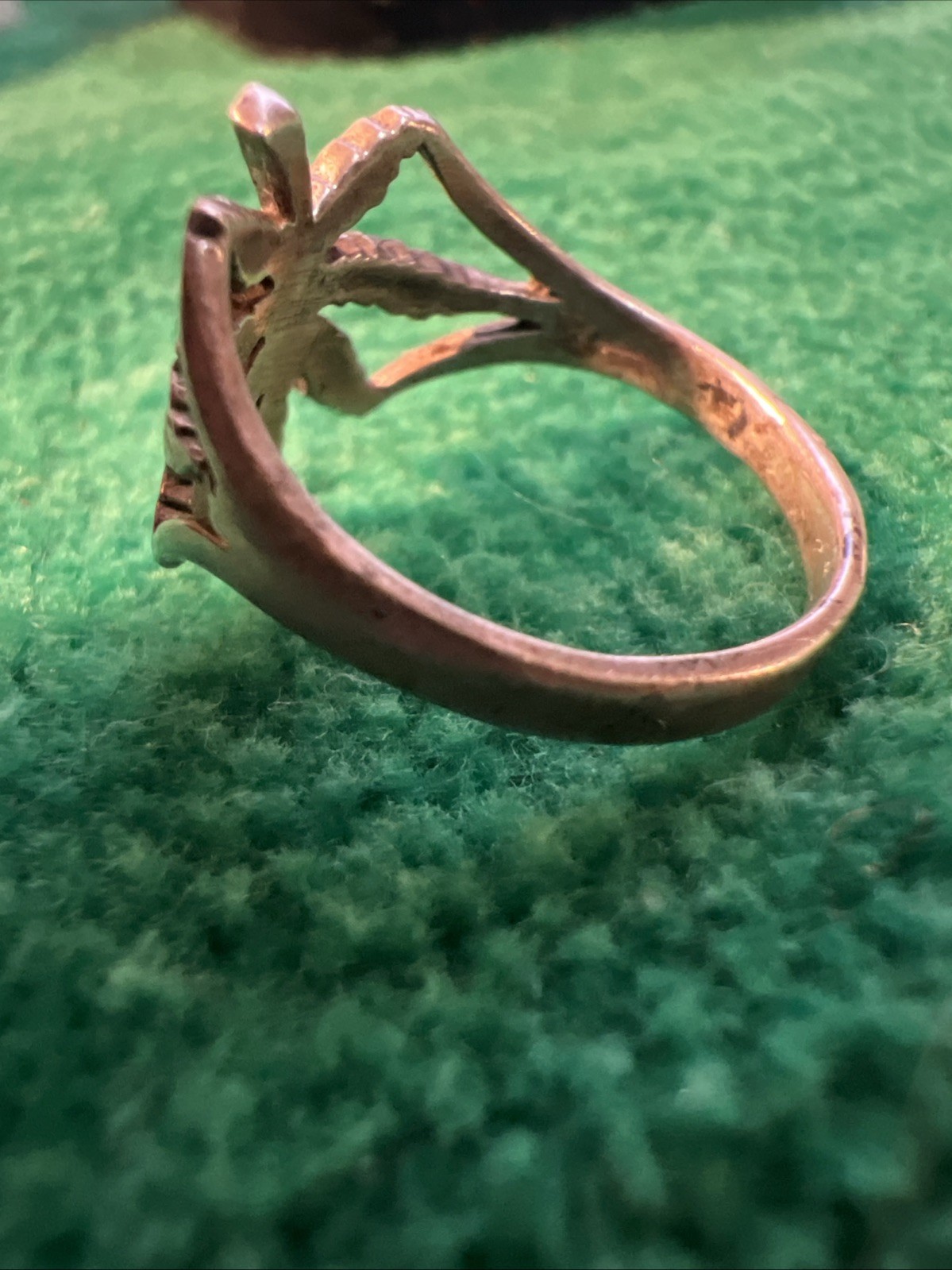Vintage Sterling Silver 925 Cannabis Marijuana Leaf Ring Sz 4.5