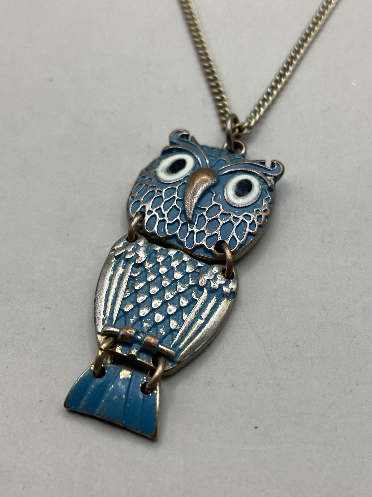 Small Vintage Owl Pendant, Dangle, Retro, Chain Link Articulated Silver Tone
