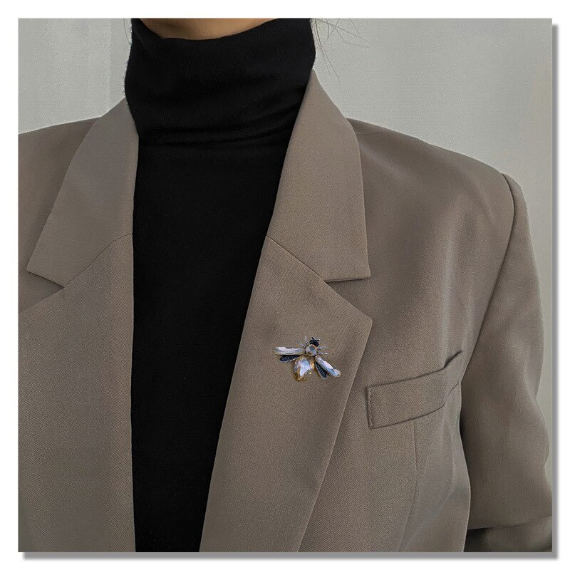 Cute Bee Brooch Fashion Crystal Insect Corsage Women Pin Vintage Enamel Brooch