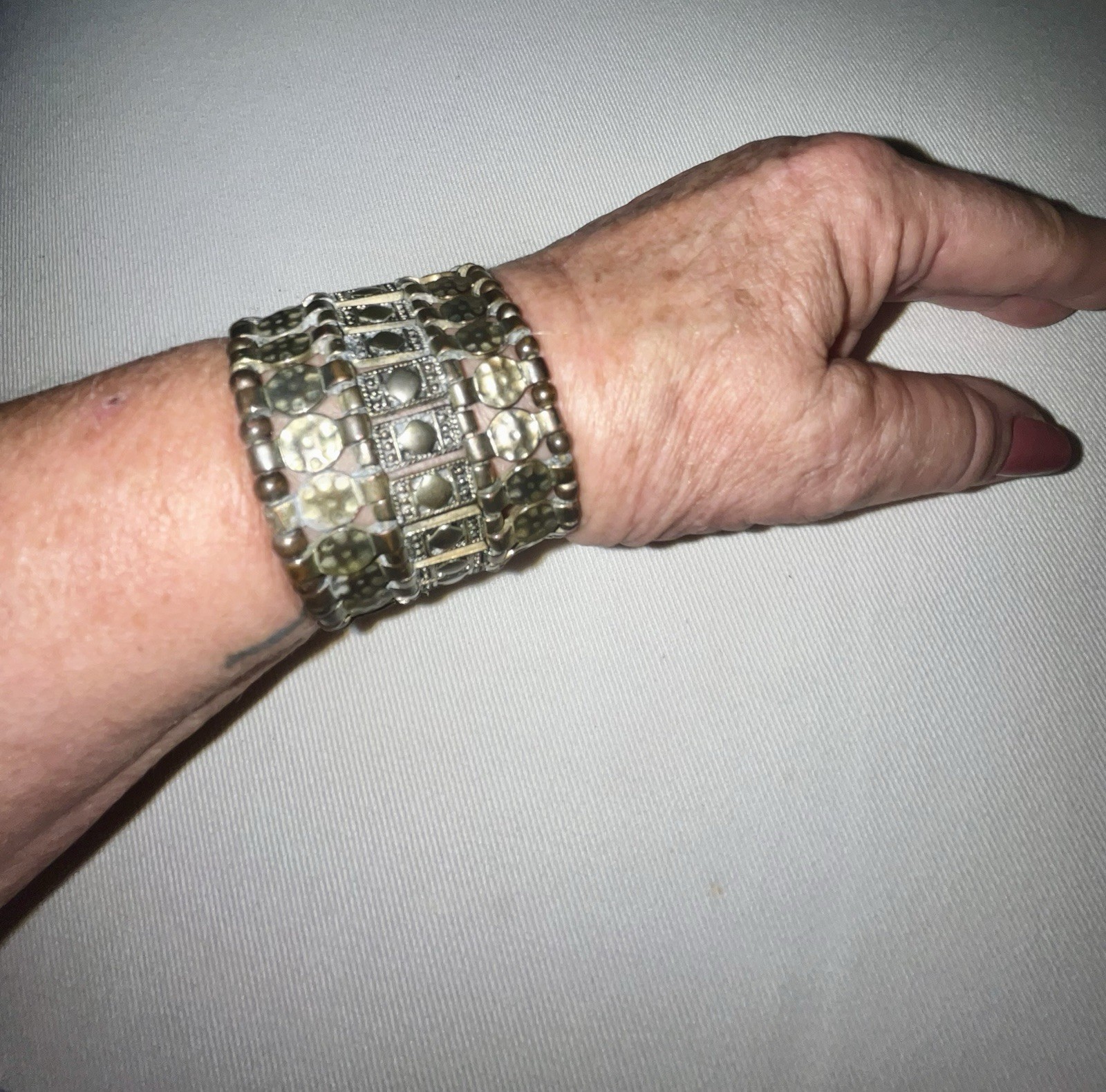 Vtg Brass Metal Ornate Beaded Stretch Cuff Bracelet 1.5” W One Size 6-8” Wrist