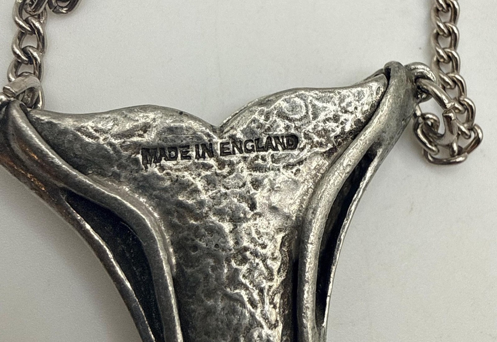 Vintage pewter floral made in England embroidery sewing scissor holder necklace