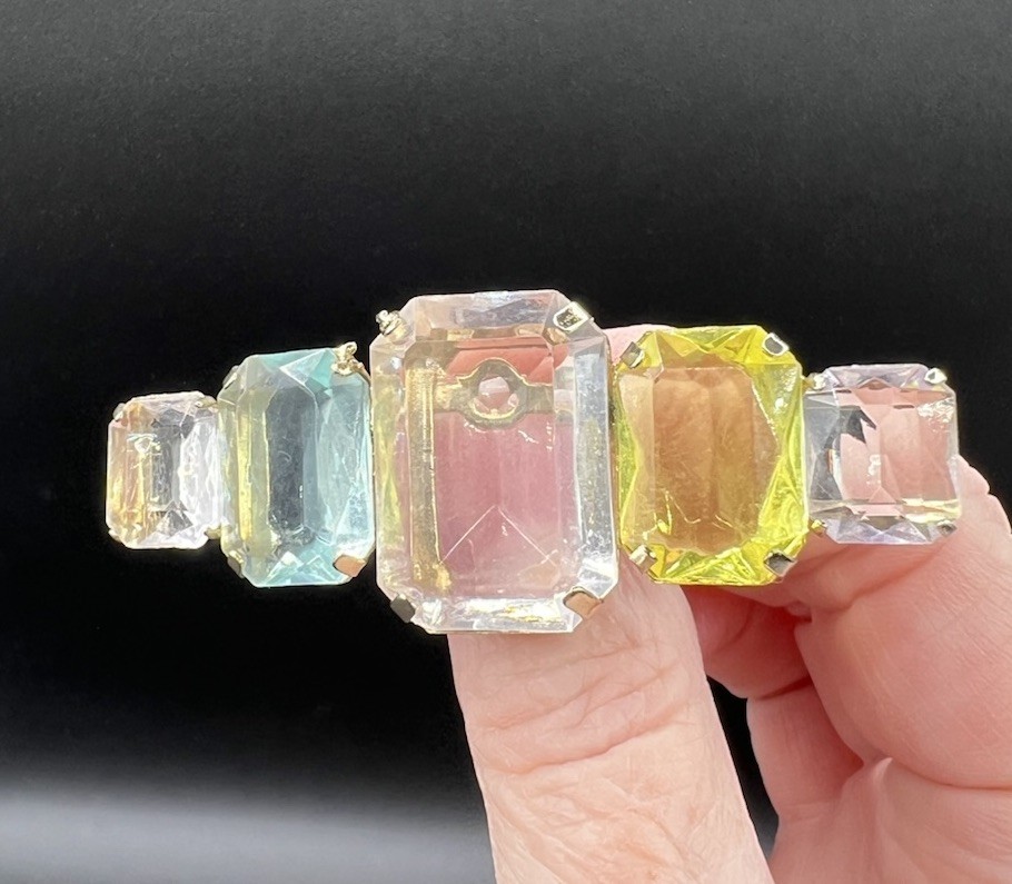 Vintage 1970 Faceted Look Acrylic Pastel Gem Brooch