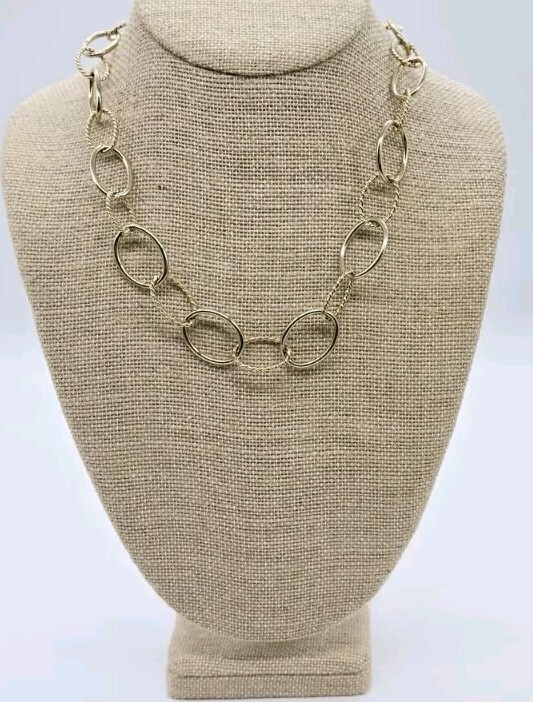 ETIENNE AIGNER Necklace Gold tone Toggle Closure Circle Oval Link 19 in