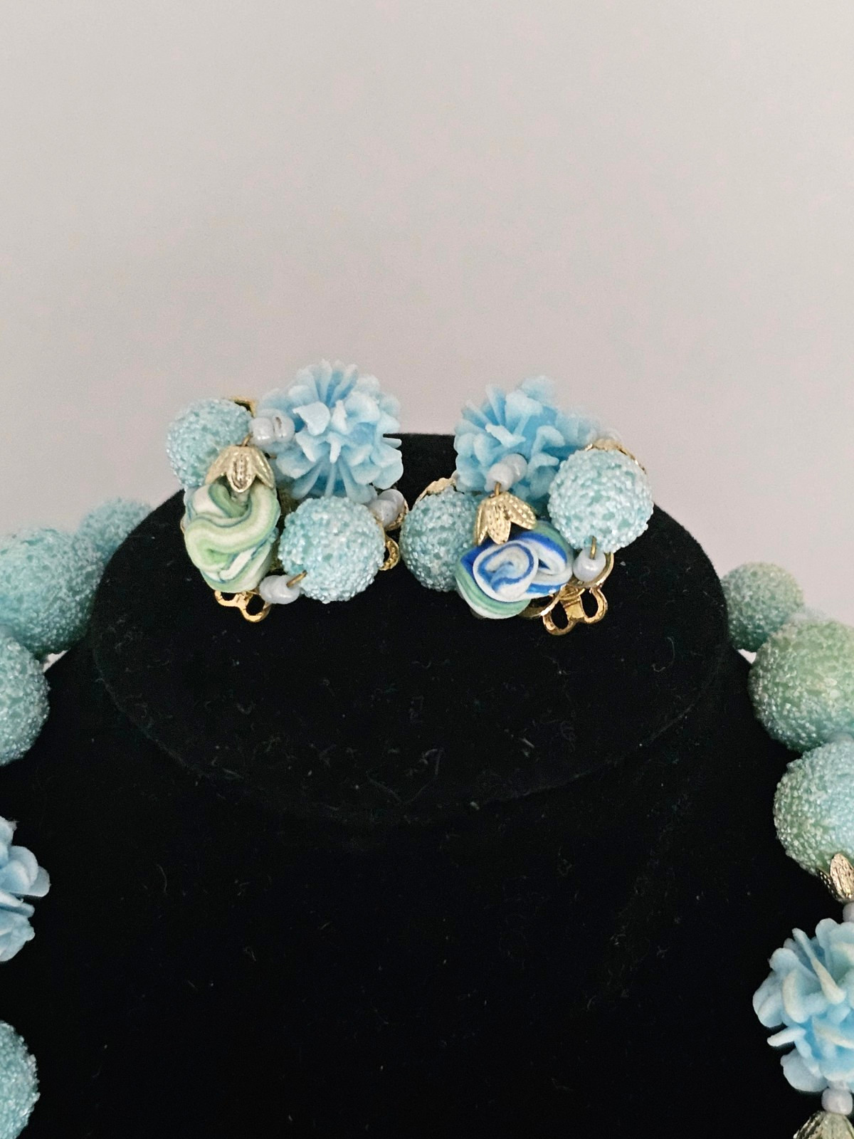 DOUBLE SRAND JAPAN BLUE GREEN SUGAR TEXTURE FLOWER BEAD NECKLACE / CLIP EARRINGS