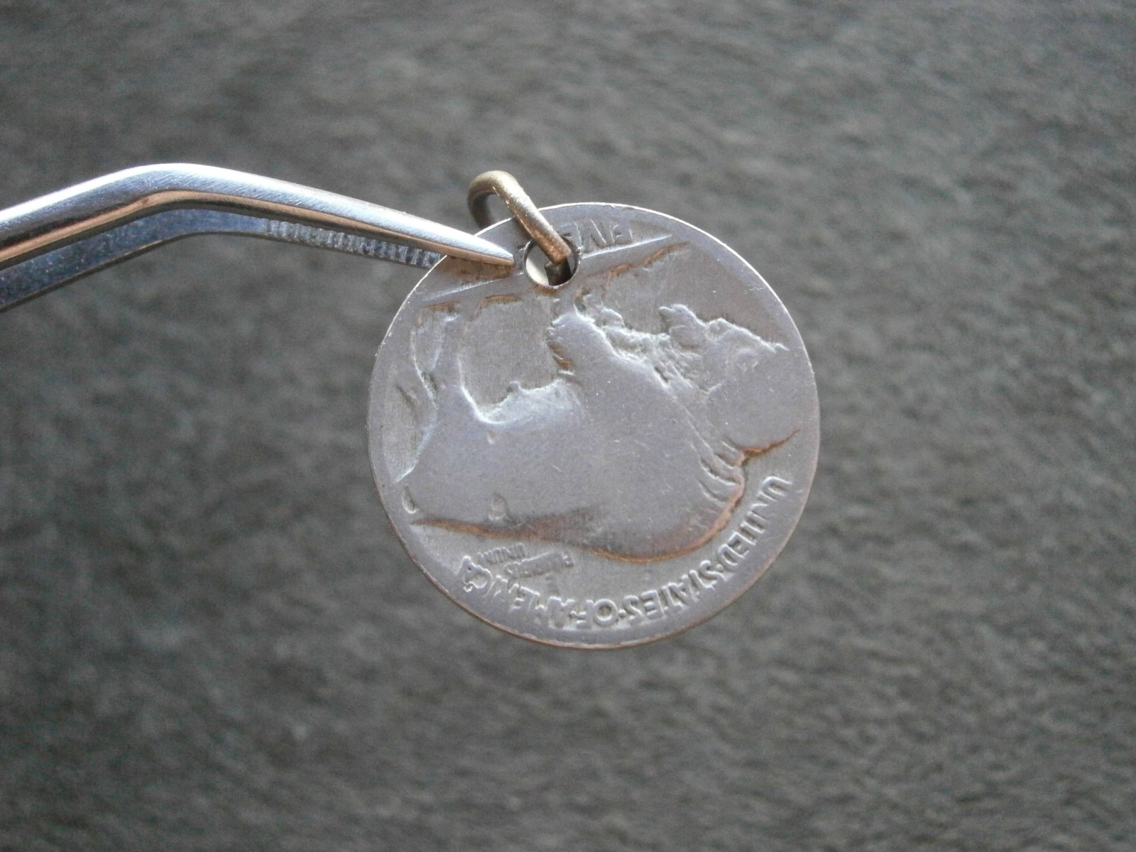 Indian Head Buffalo Nickel US 5 Cents Coin Vintage Bracelet Charm ~Rubbed~ 4.8g