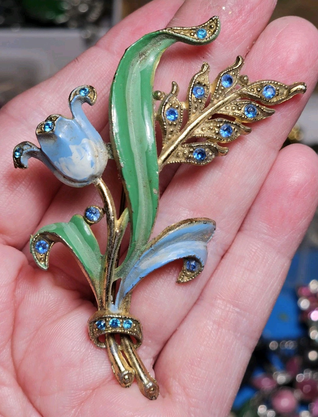 Coro ? Unsigned Floral Tulip Spray Brooch