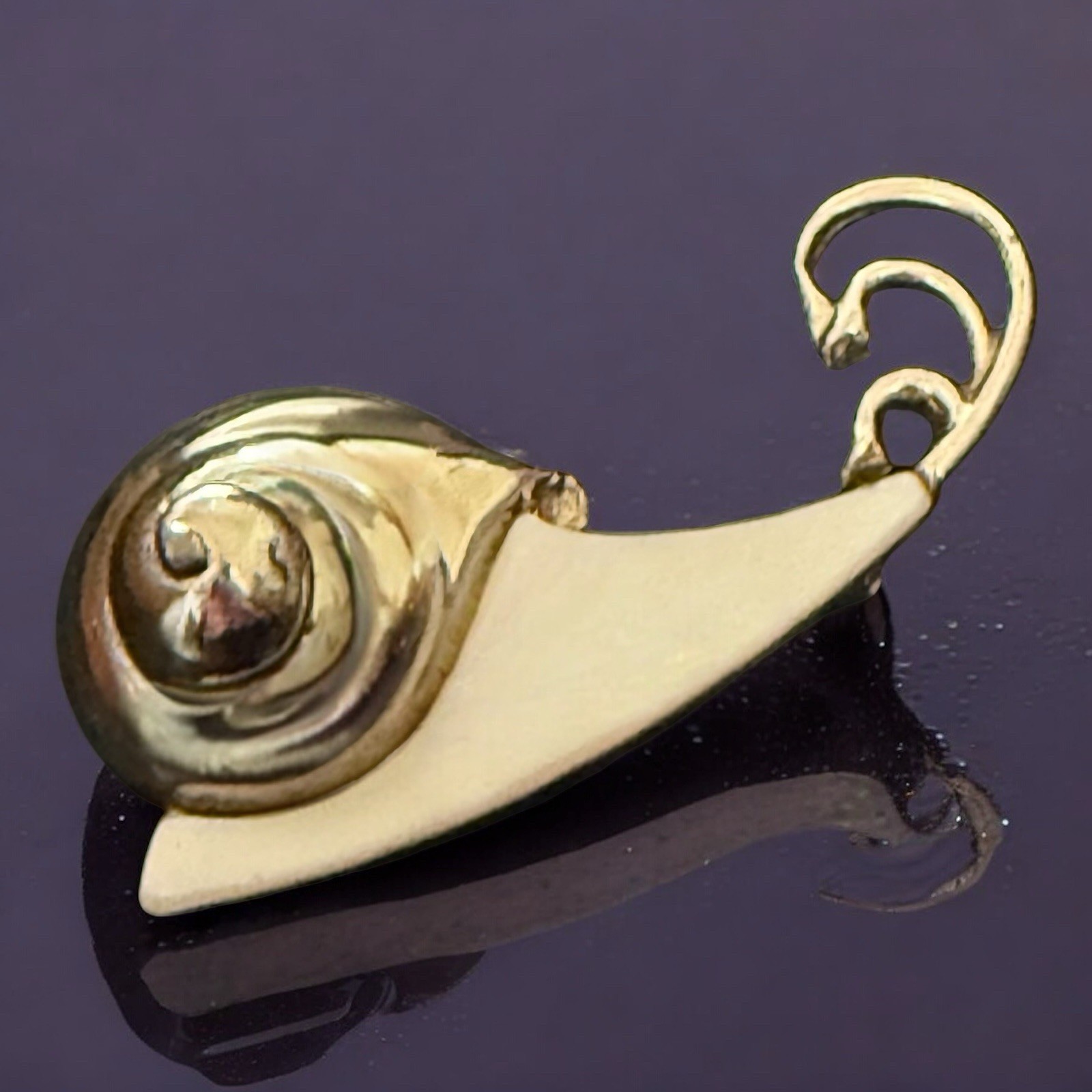Snail Brooch Gold Tone Abstract Modernist Figural Shell Coastal Chic Vintage Pi