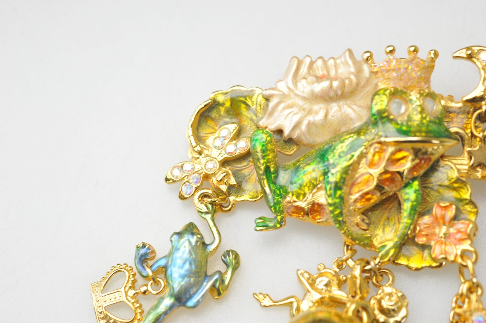 Kirks Folly Brooch dangle charm enamel rhinestone Frog Fairy prince crown AL14