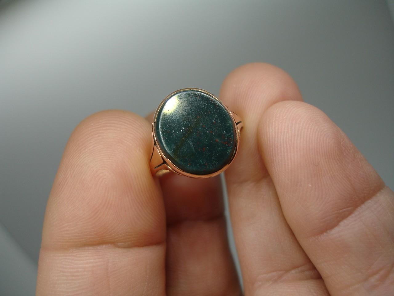 Antique Art Deco 9K Gold Bloodstone RING geometric signet band w red 3.3g sz 6.5