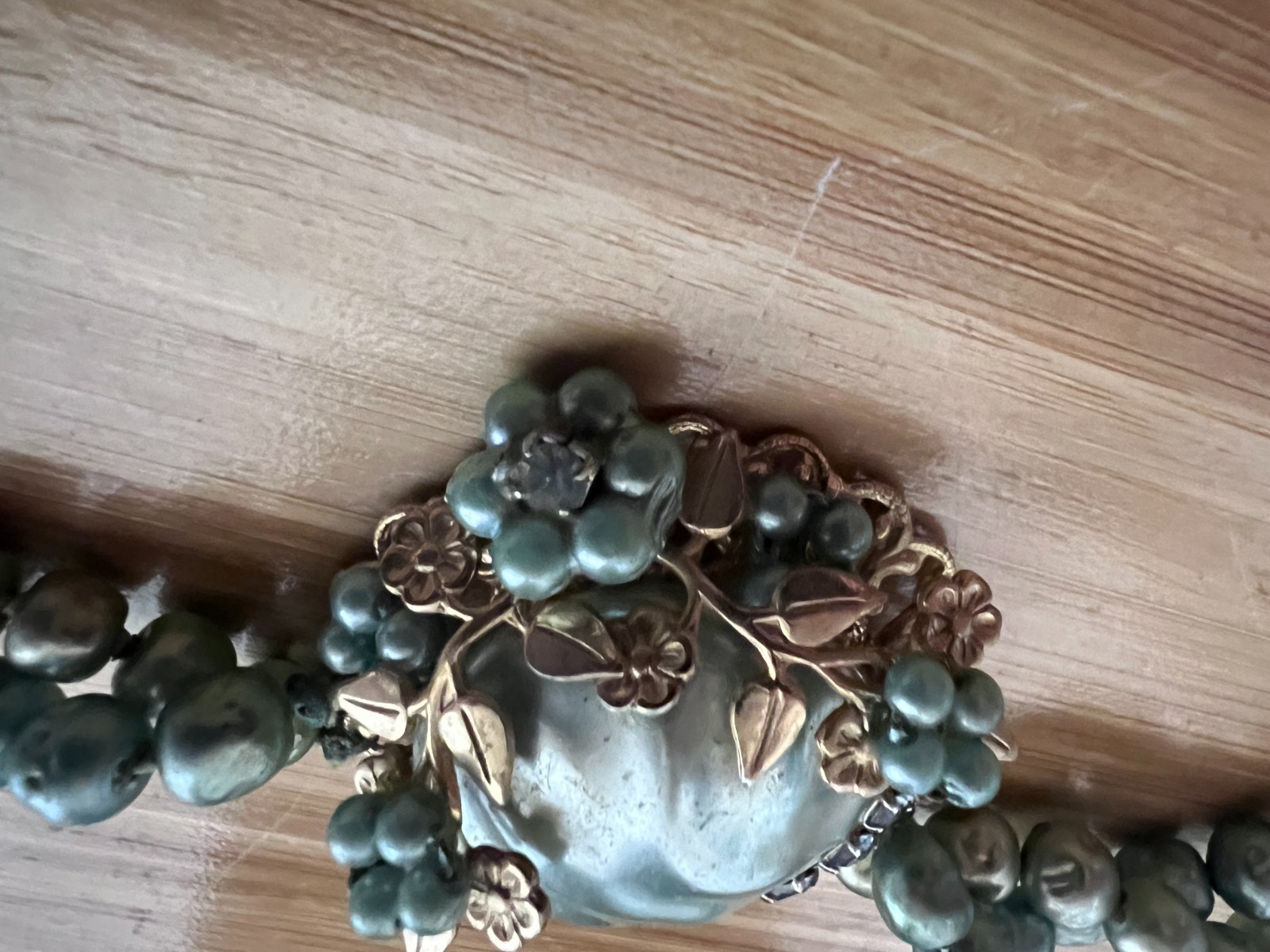 Vtg Necklace Faux Pearl Rhinestone – choker style -appro. 16 inches