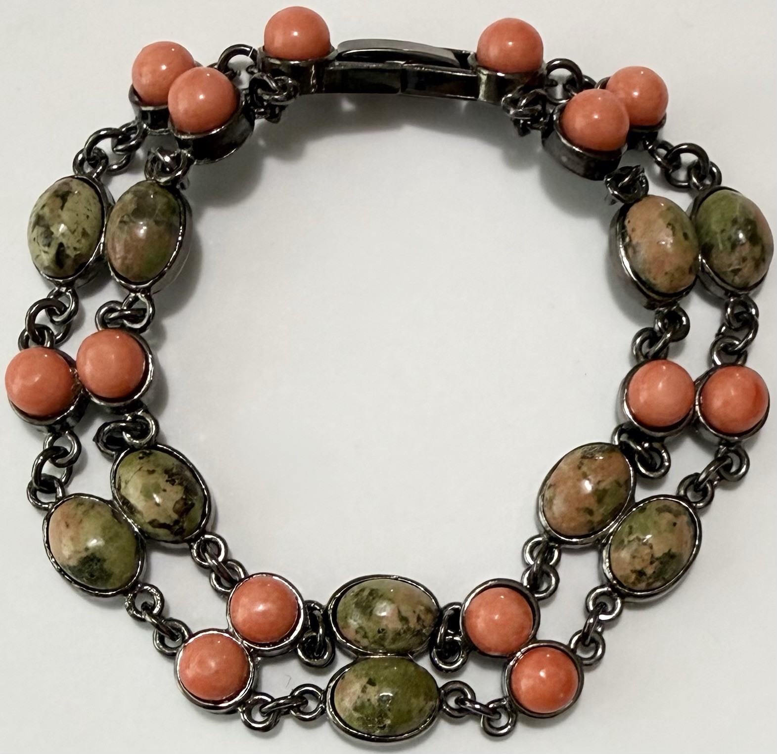Vintage Oval Green Unakite & Round Salmon Pink Bead Gunmetal Link Bracelet 7”