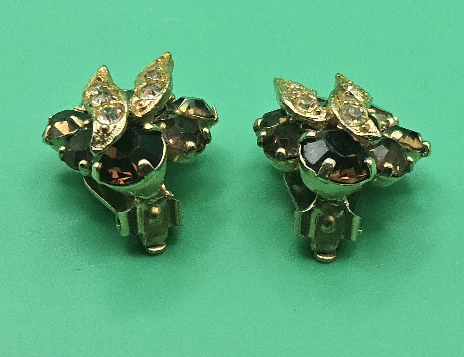Vintage Signed WEISS Amber Topaz and Clear RHINESTONE Clip Earring