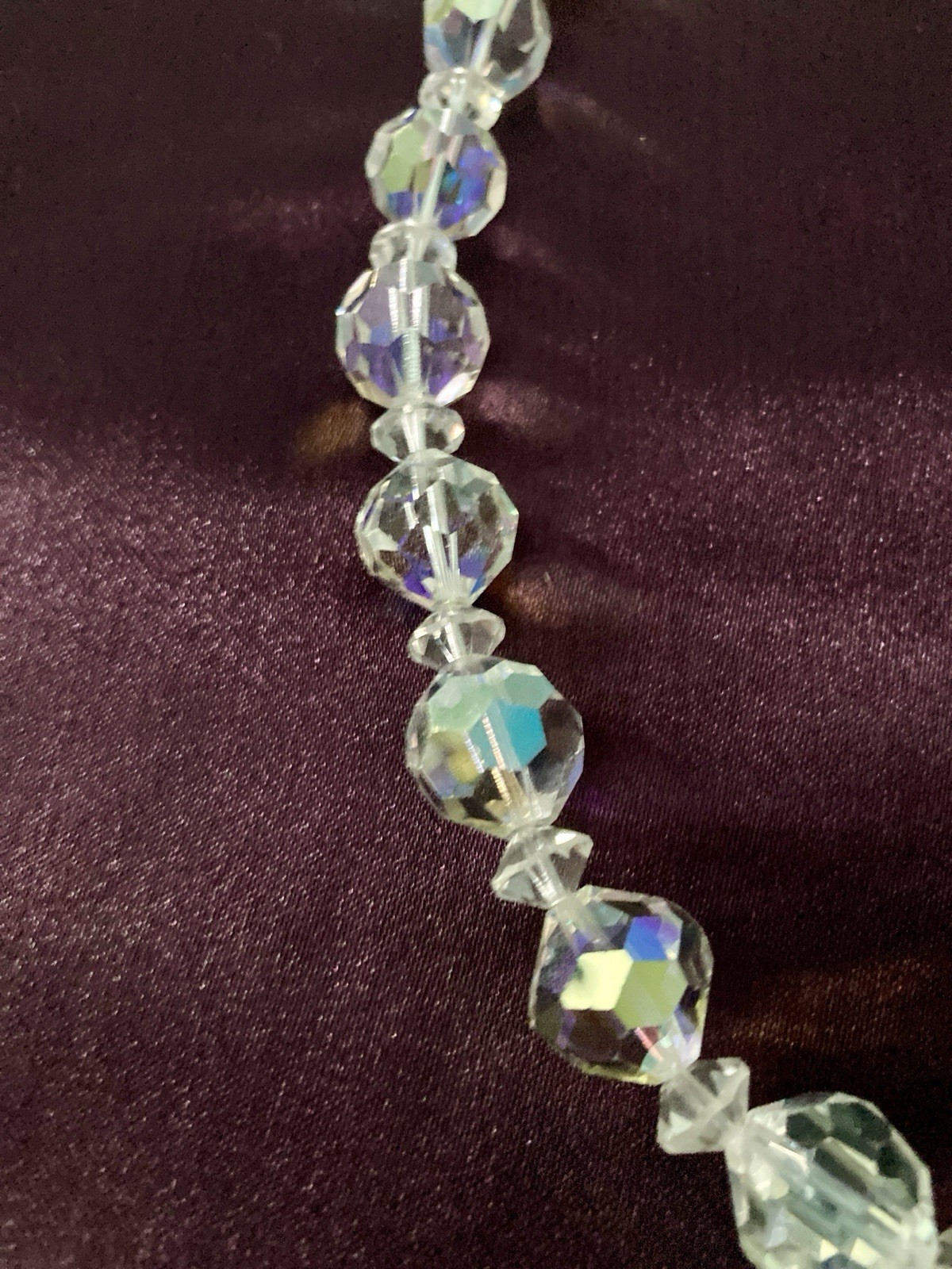 Vintage Crystal Laguna Necklace Jewelry w/hoop Clasp. 22 Inches