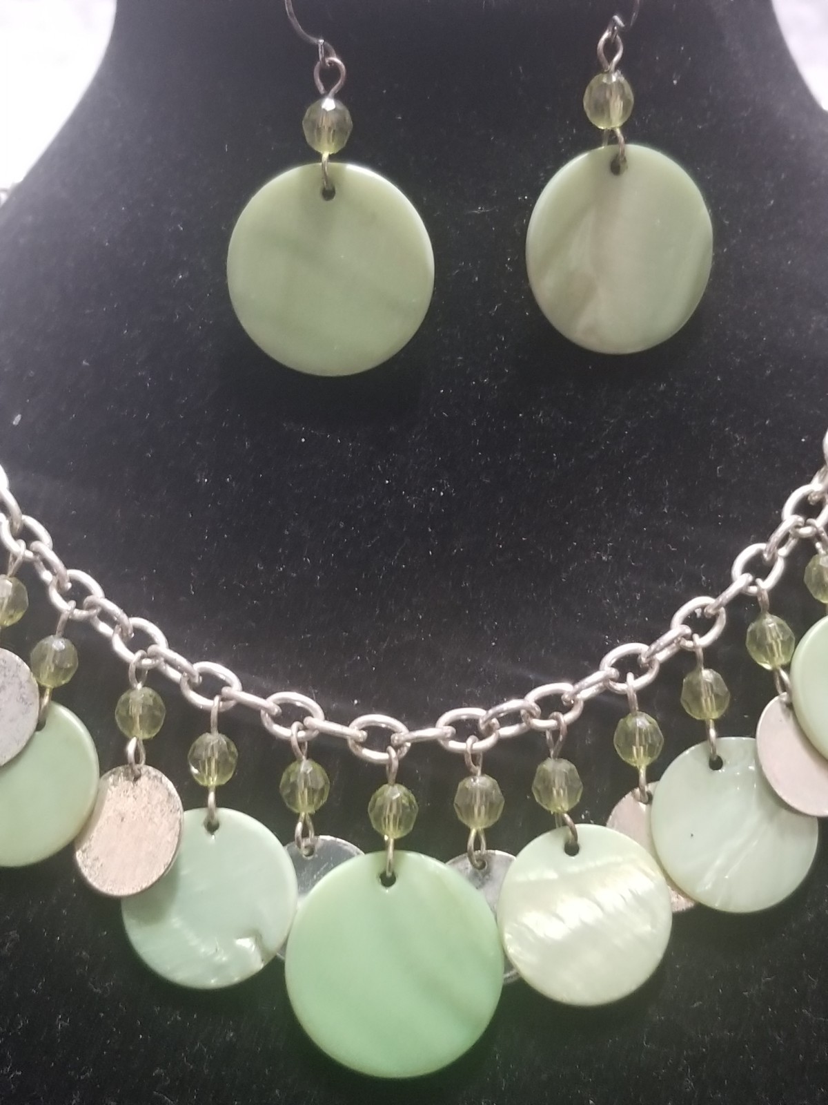Vintage Necklace & Earrings Set Silvertone With Green Shells And Beads 18 Inches