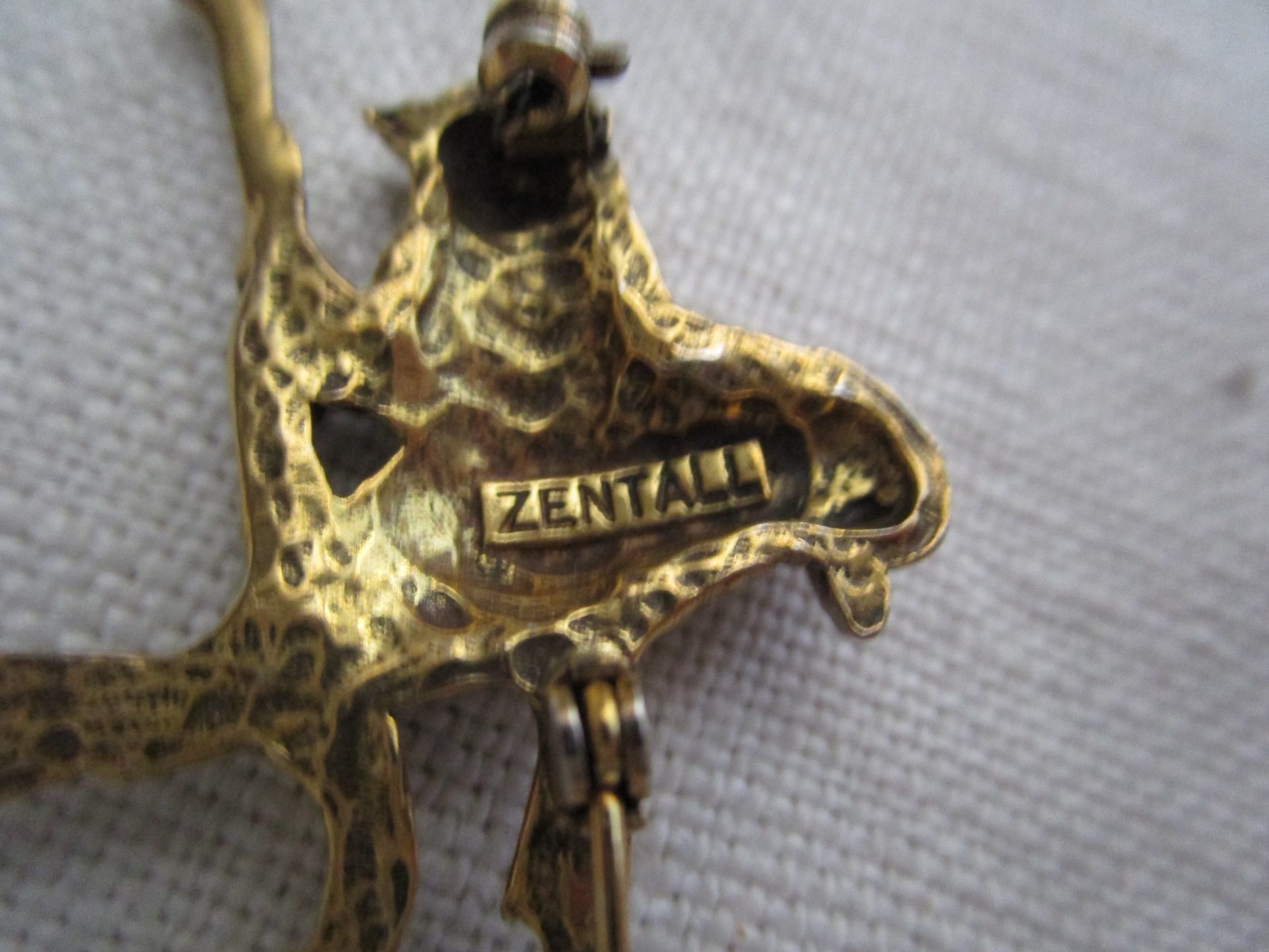 VTG signed ZENTALL gold tone 2 birds on branch Brooch JL25-30