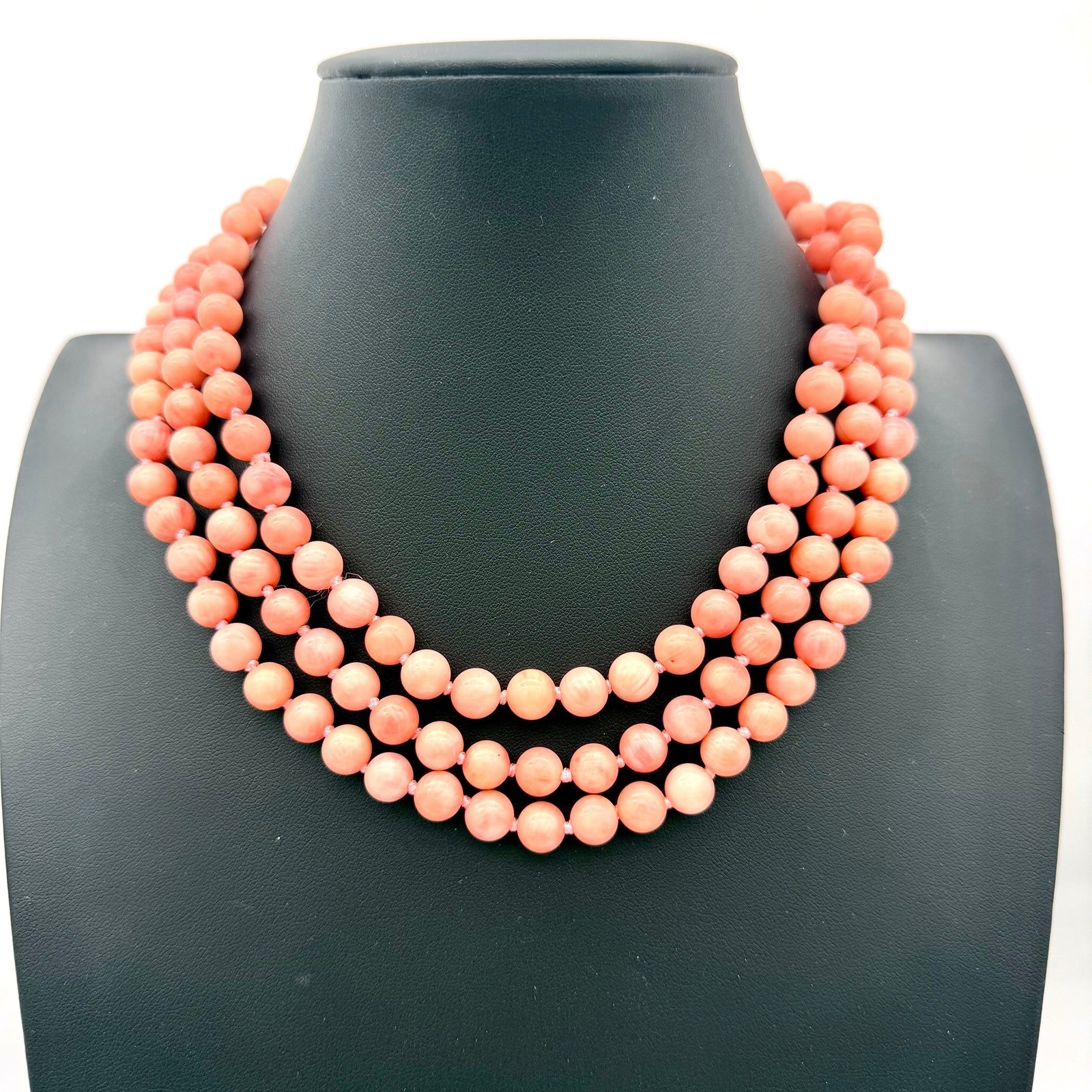 Vintage 56″ Genuine Angel Skin Coral Necklace Hand Knotted 8.5mm Beads 124g