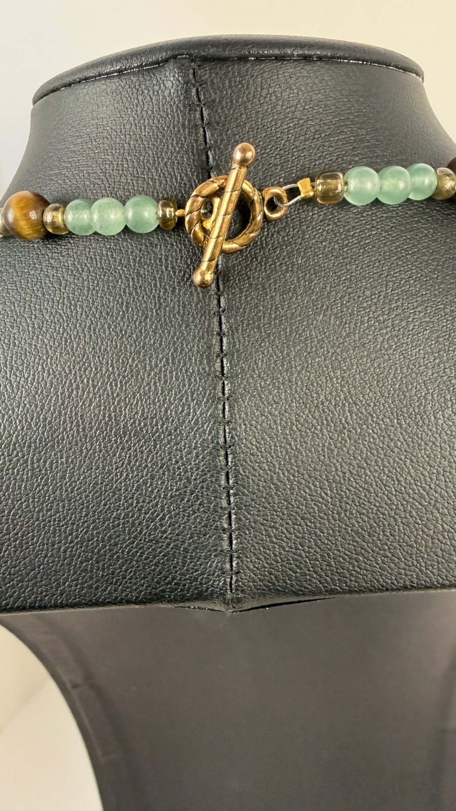 Green Aventurine & Tiger’s Eye Beaded Necklace | Carved Stone Frog Pendant 18″