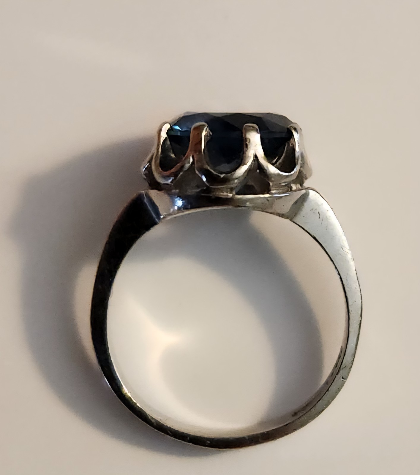 Vtg 10K White Multi Prong set 10 mm London Blue Topaz Ring Size ~6