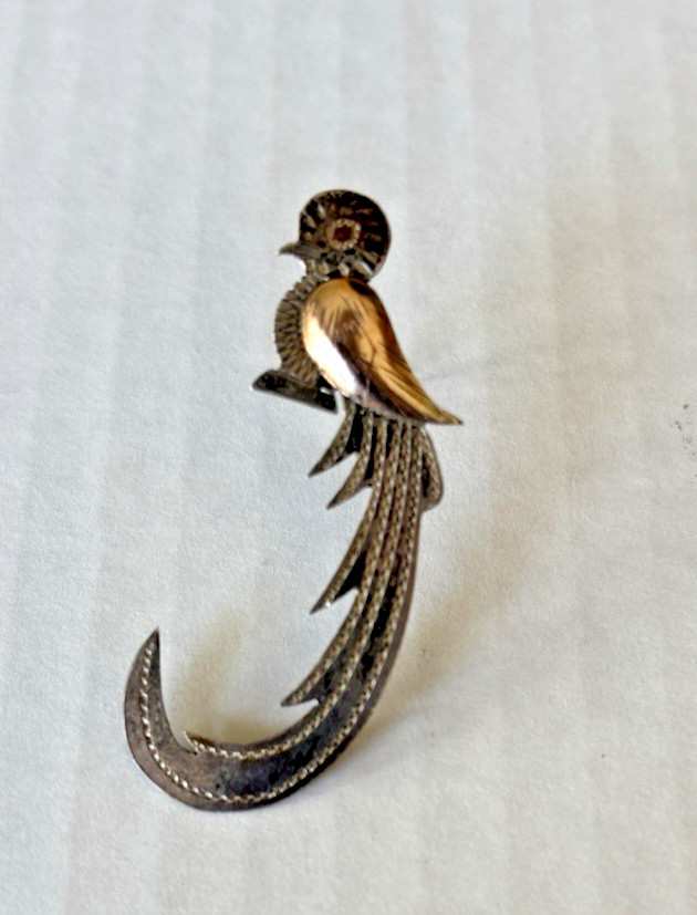 900 Sterling Guatemala QUETZAL BIRD Pin, 10k Rose Gold Wing, 2g, 1870, 1.75″