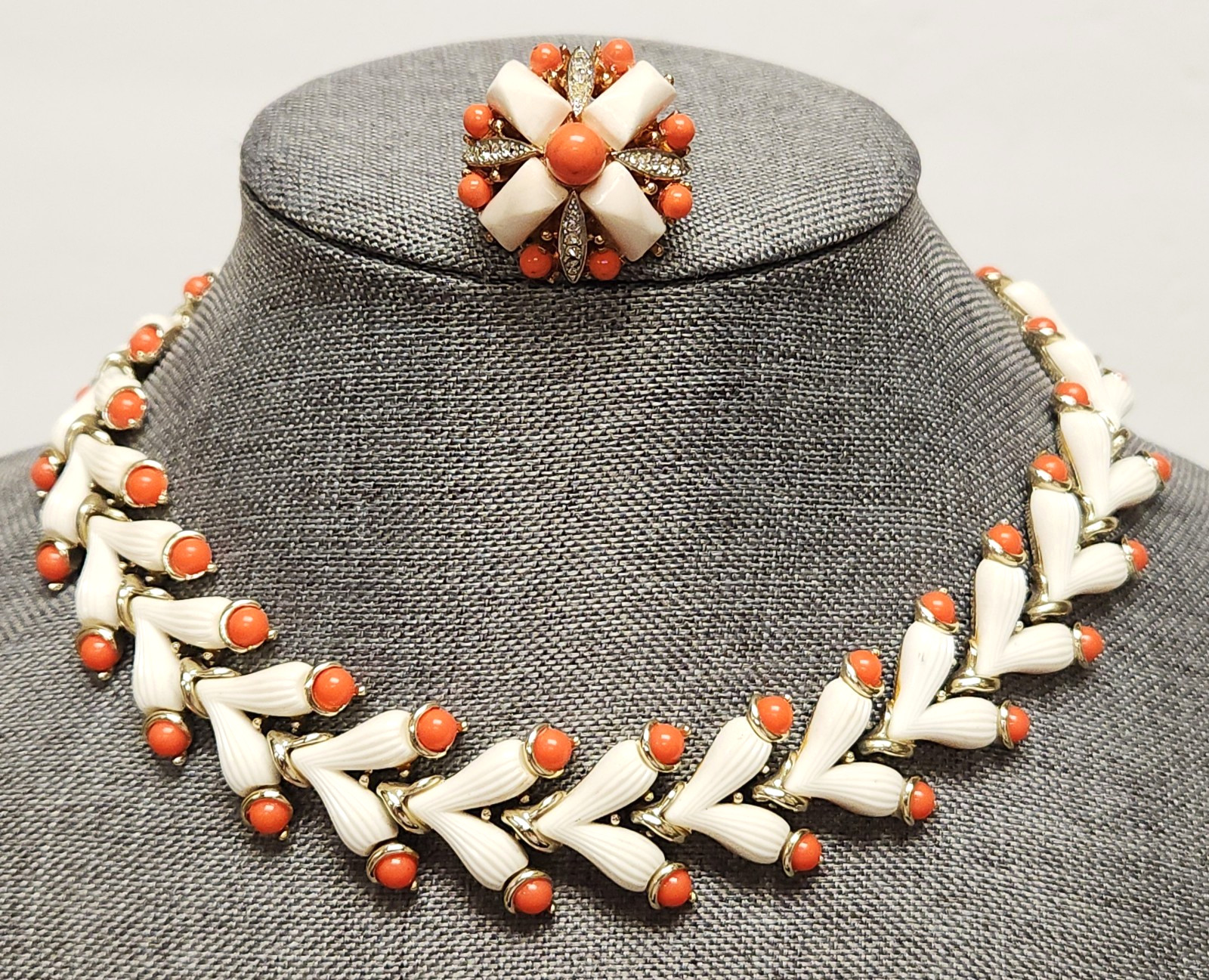 Marvella Fluted Cream & Coral Orange Color Lucite Adjustable Necklace & Ring
