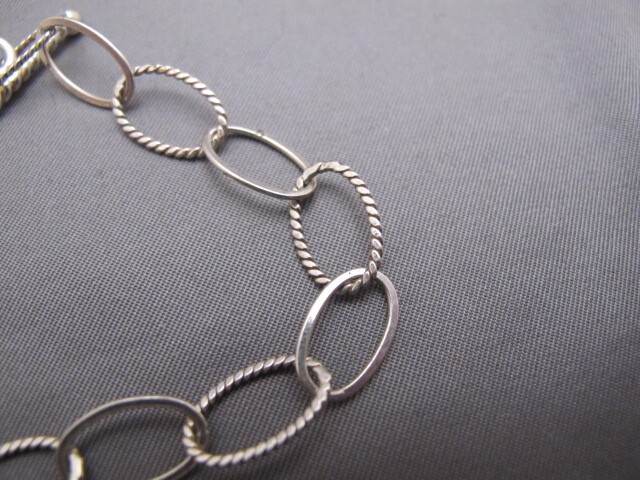 Fine Light OVAL LINK STERLING BRACELET-7 7/8 Inch-Toggle Closure-Marked SU-NR