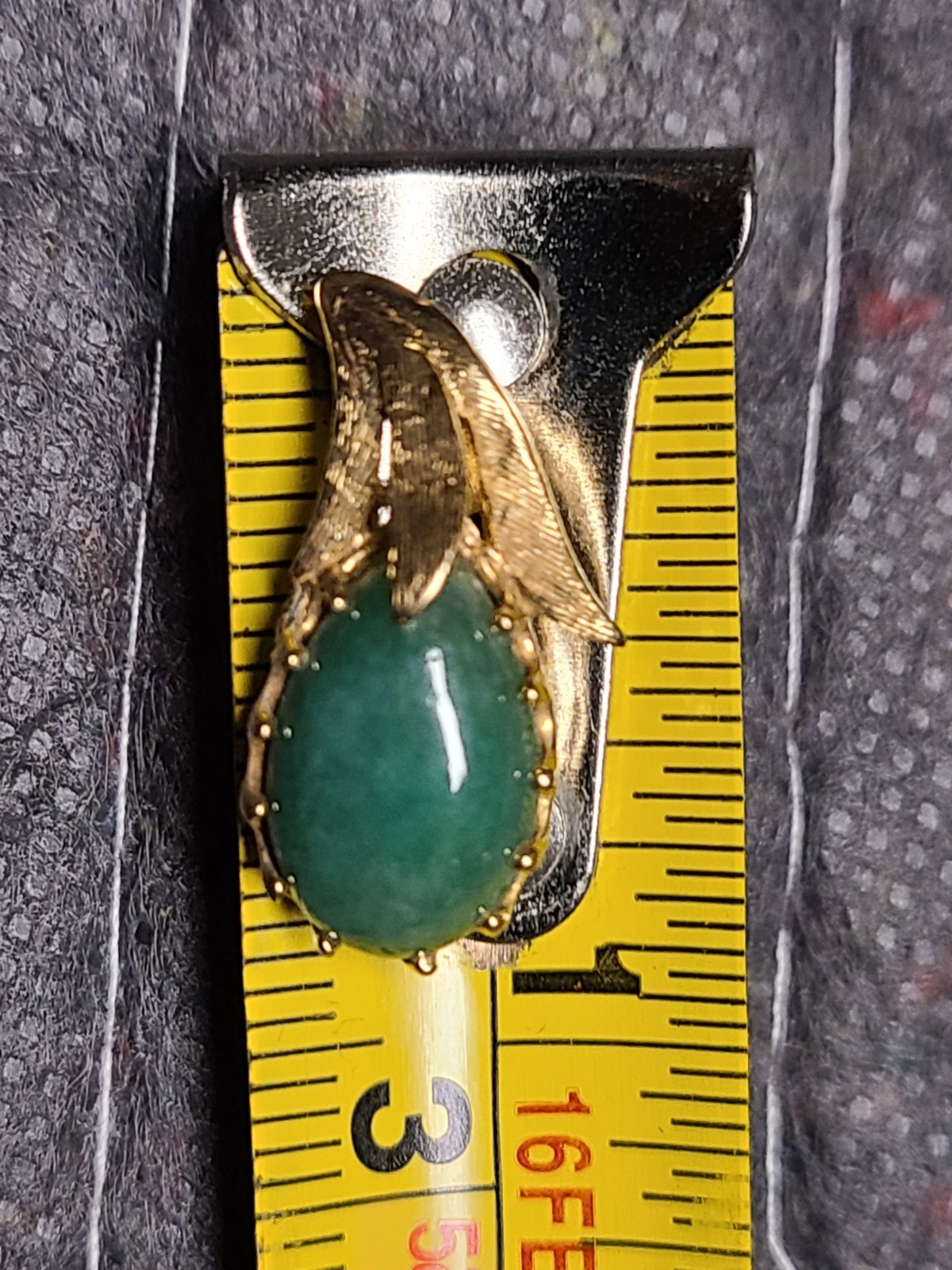 14K Yellow Gold Natural Green Jade Pendant – Pear Cabochon, Elegant Leaf Design