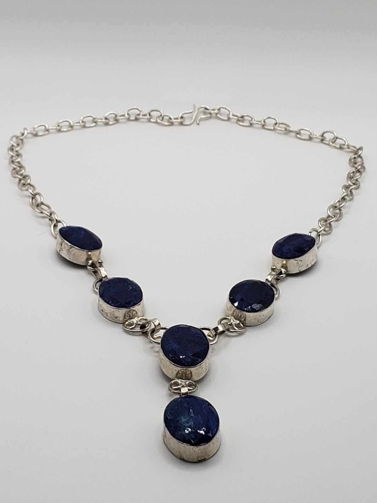 9.25 Deep Blue Faceted Kyanite Gemstone Bezel Setting Hook Clasp Necklace