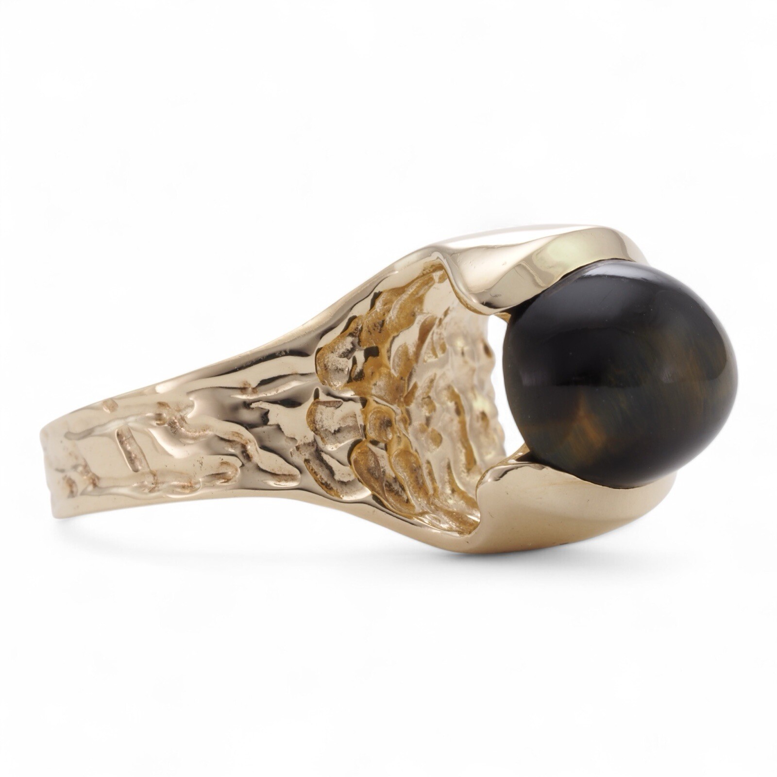 CHATOYANT CABOCHON 1970s 14K Yellow Gold High Set Tiger’s Eye Modernist Ring